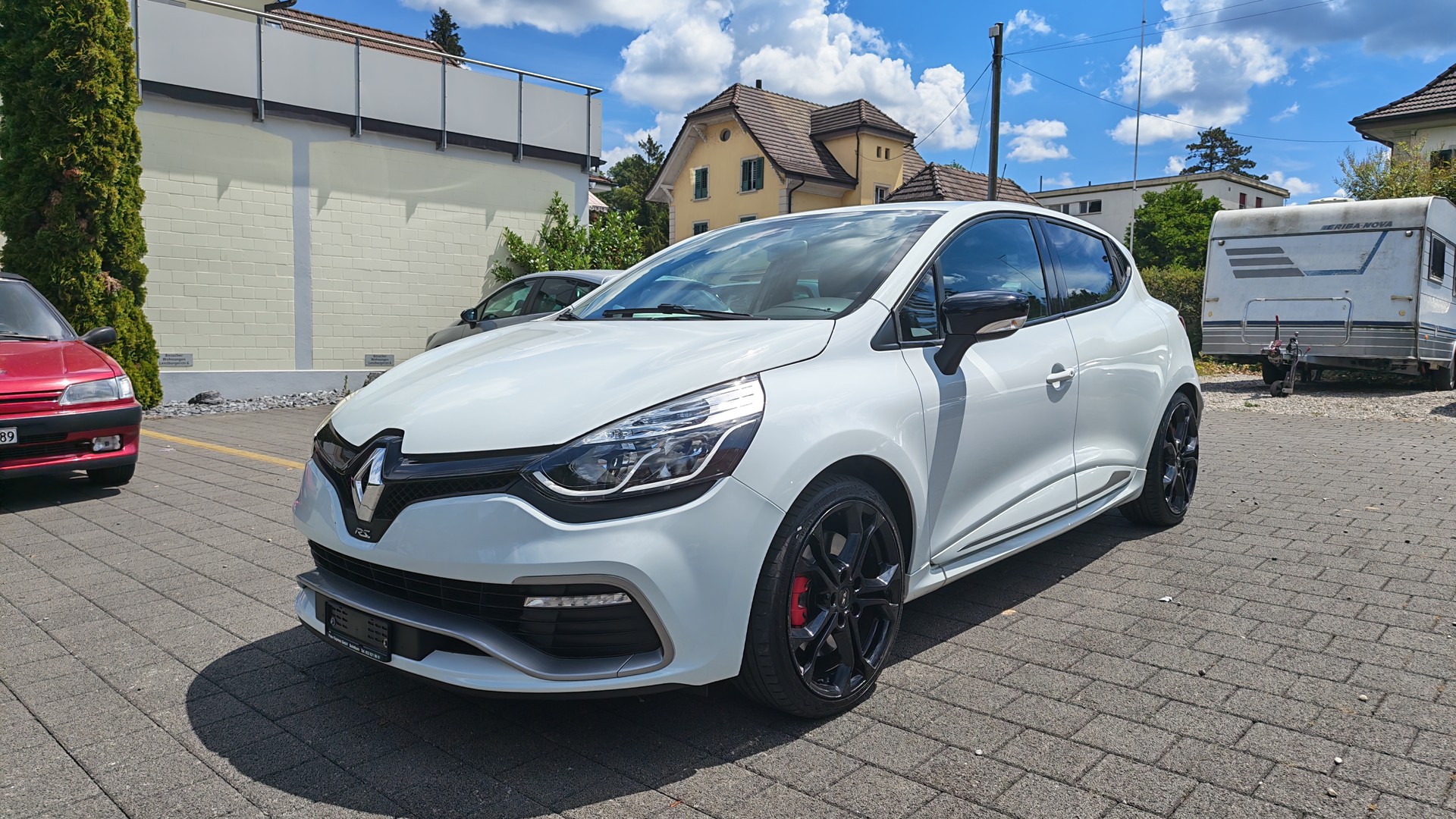 RENAULT Clio 1.6 T RS 200 EDC-image-5