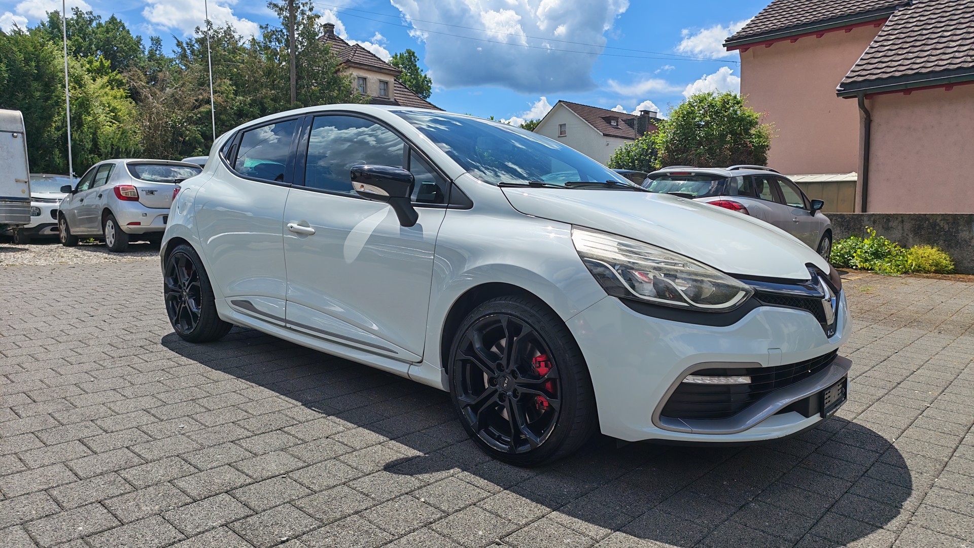 RENAULT Clio 1.6 T RS 200 EDC-image-0