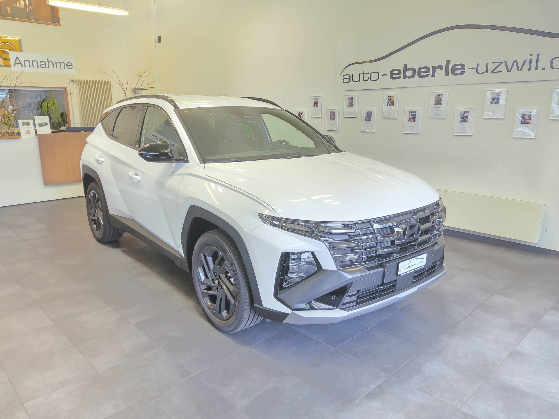 HYUNDAI Tucson 1.6 T-GDi HEV Origo Blackline 4WD-image-1