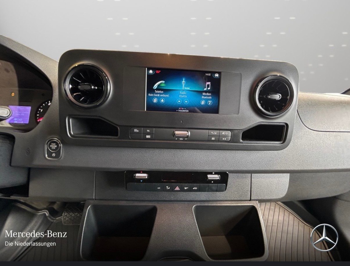 MERCEDES-BENZ Sprinter 315 CDI Standard 9G-TRONIC FWD-image-10