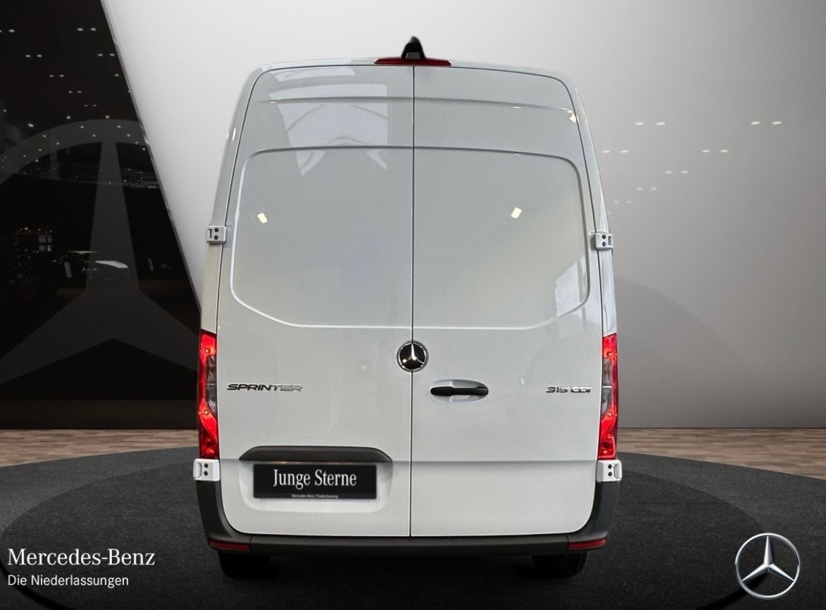 MERCEDES-BENZ Sprinter 315 CDI Standard 9G-TRONIC FWD-image-4