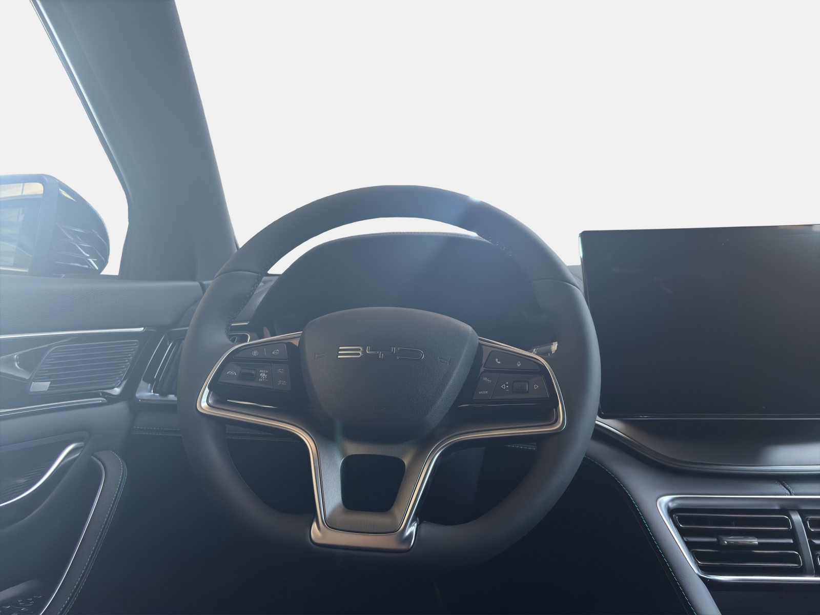 BYD Seal U DM-i Design AWD-image-12