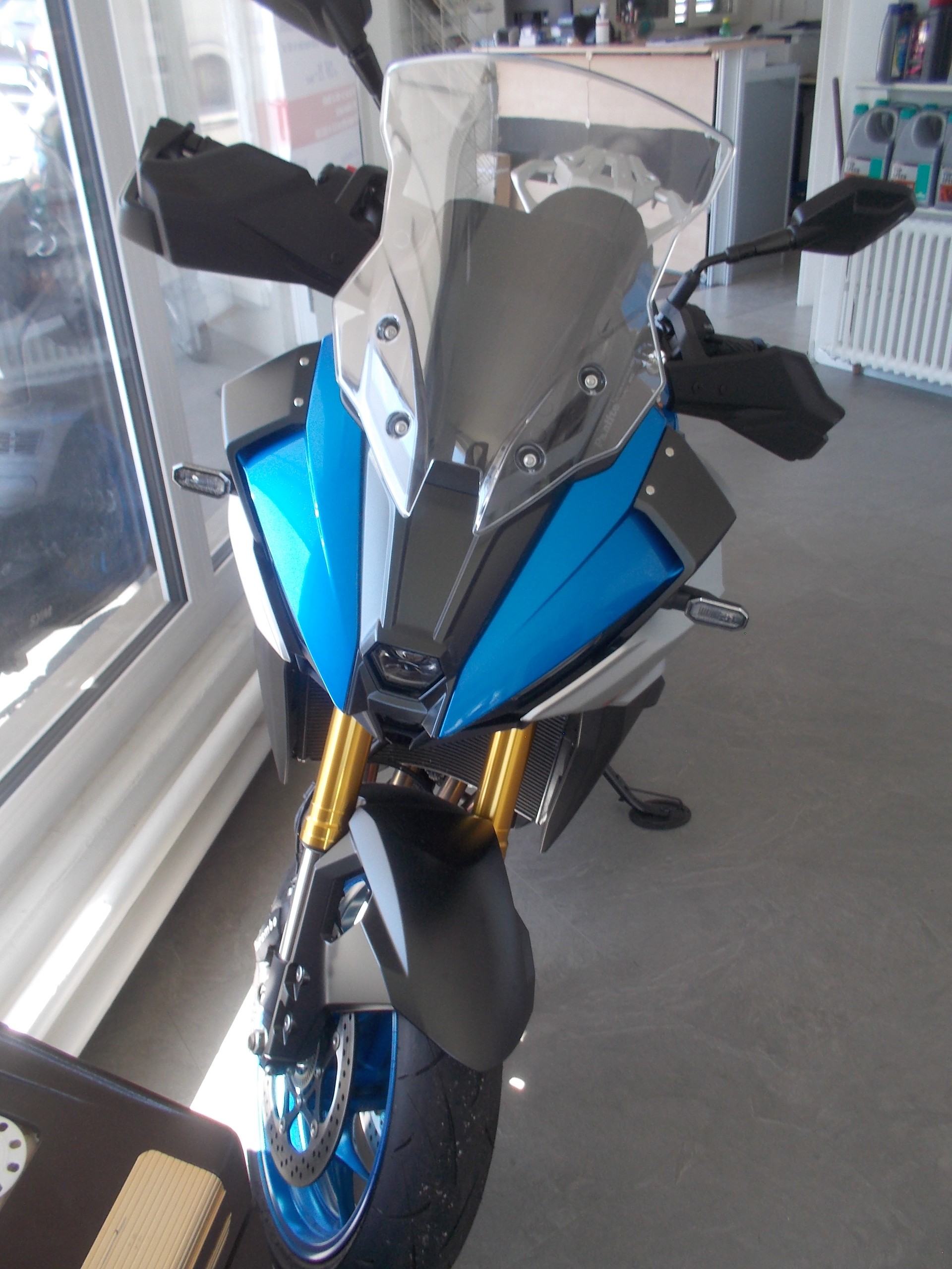 SUZUKI GSX-S 1000 GX-image-1