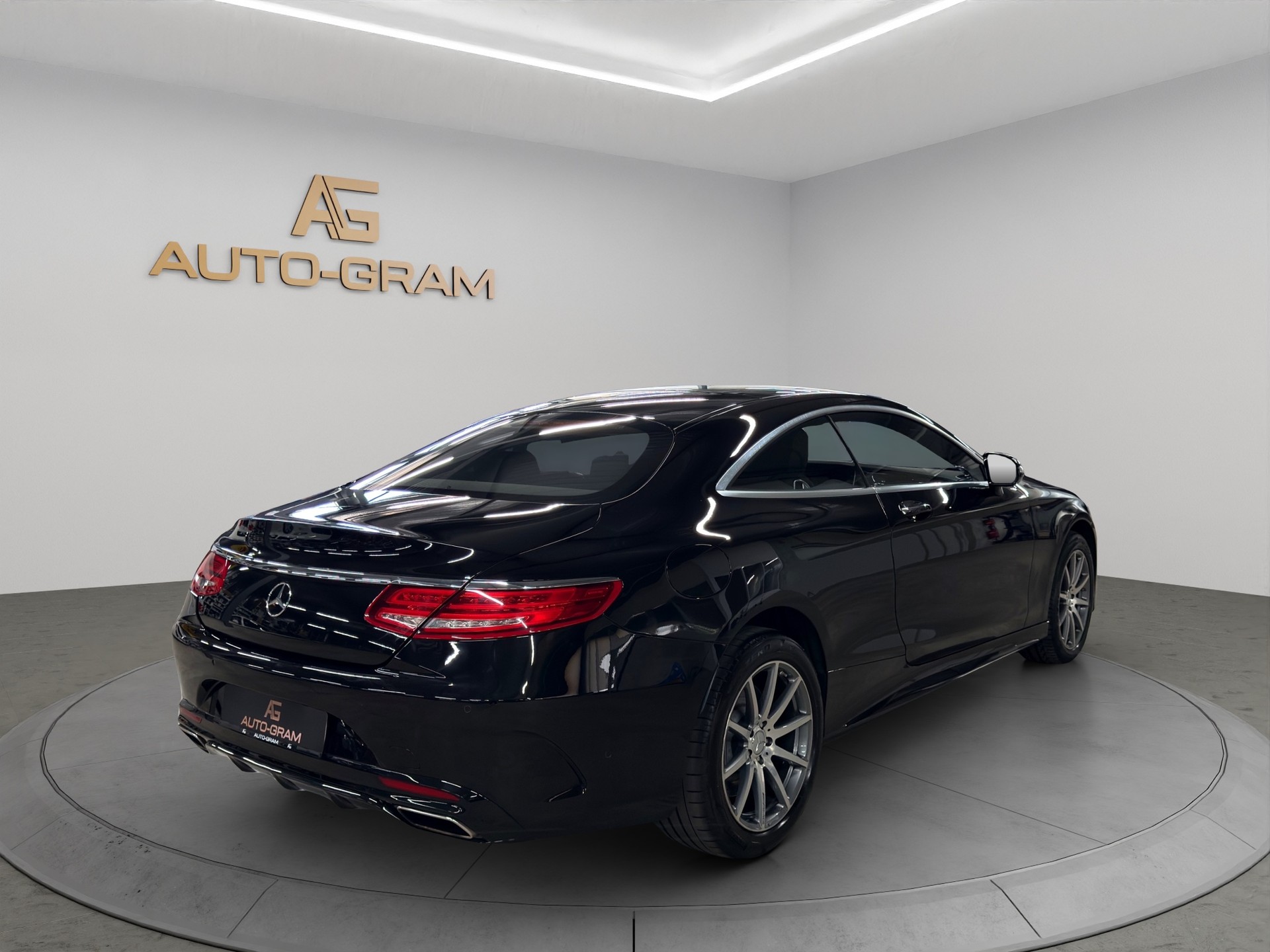 MERCEDES-BENZ S 500 Coupé 4Matic 7G-Tronic-image-4