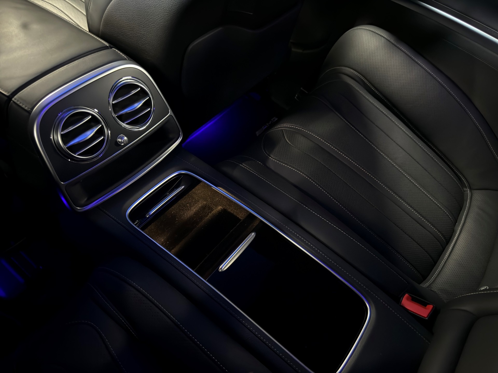 MERCEDES-BENZ S 500 Coupé 4Matic 7G-Tronic-image-22
