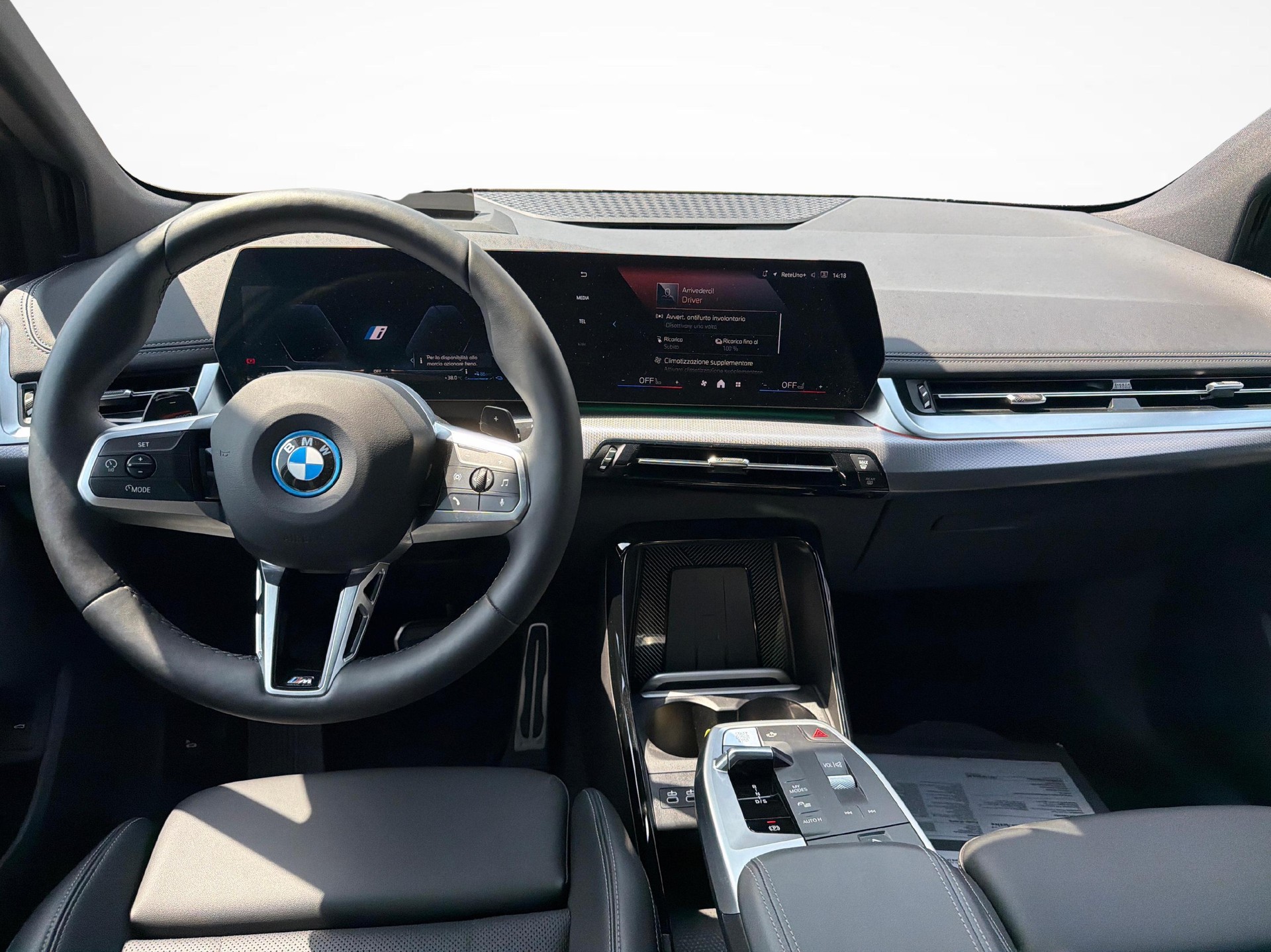 BMW 225e xDrive paddles Active Tourer-image-12