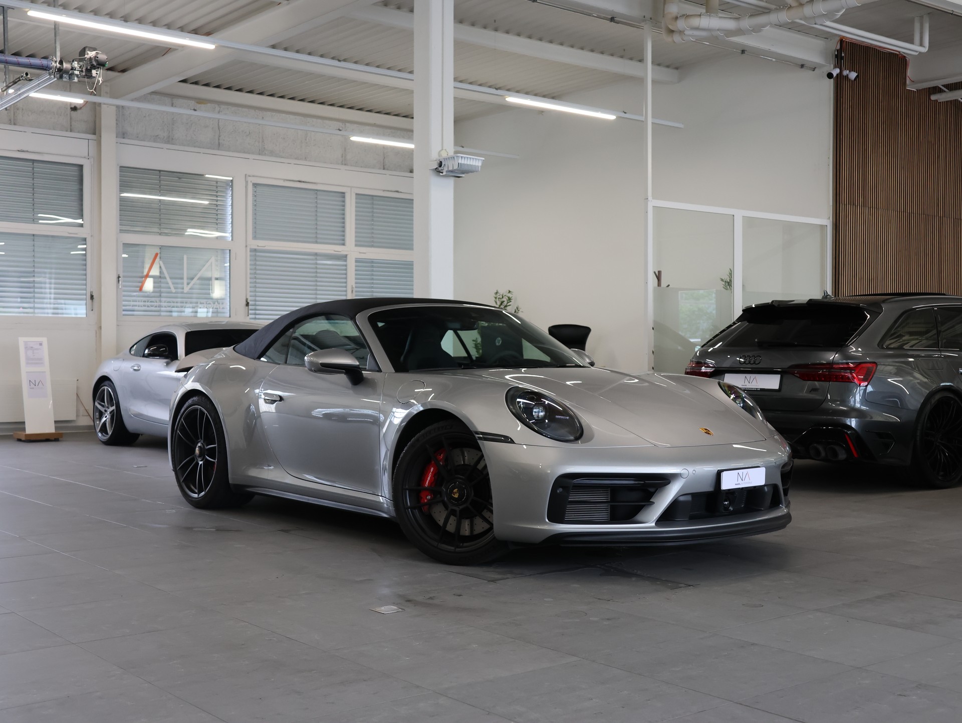 PORSCHE 911 Carrera 4 GTS Cabriolet PDK *360 Kamera* *Bose* *Sitzheizung*-image-1