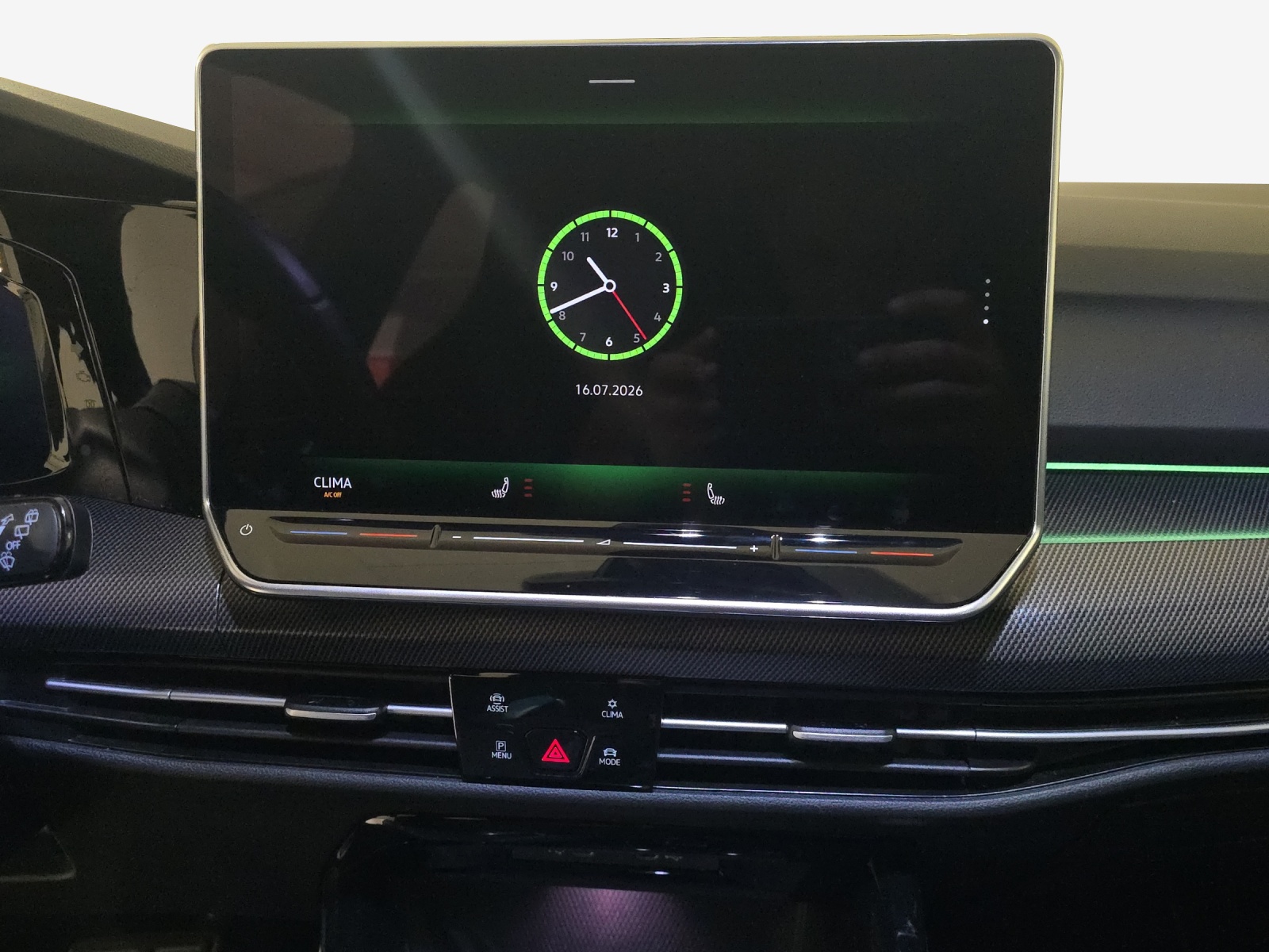 VW Golf Variant 2.0 TSI R-Line DSG 4 Motion-image-10