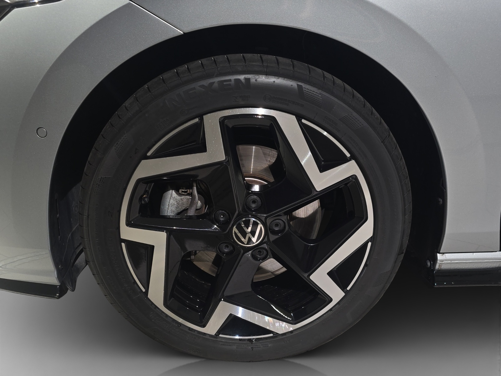 VW Golf Variant 2.0 TSI R-Line DSG 4 Motion-image-15