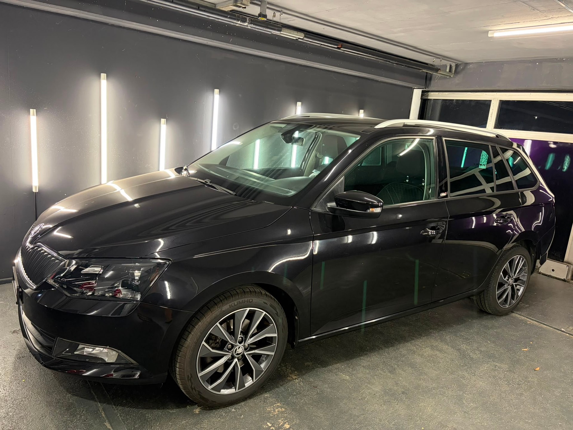 SKODA Fabia 1.2 TSI Swiss Edition DSG-image-0