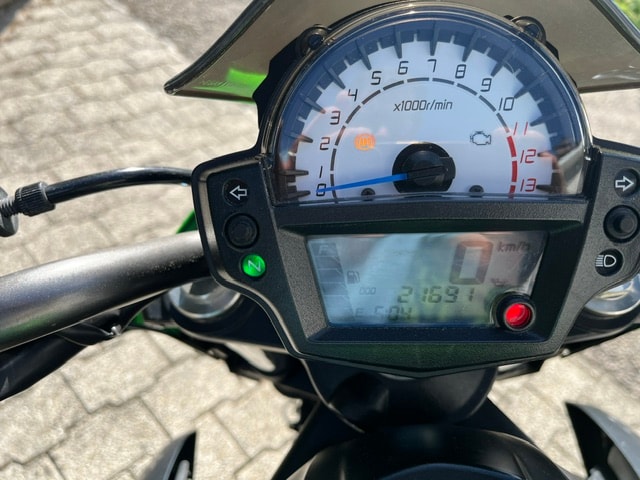 KAWASAKI ER-6 n ABS-image-2