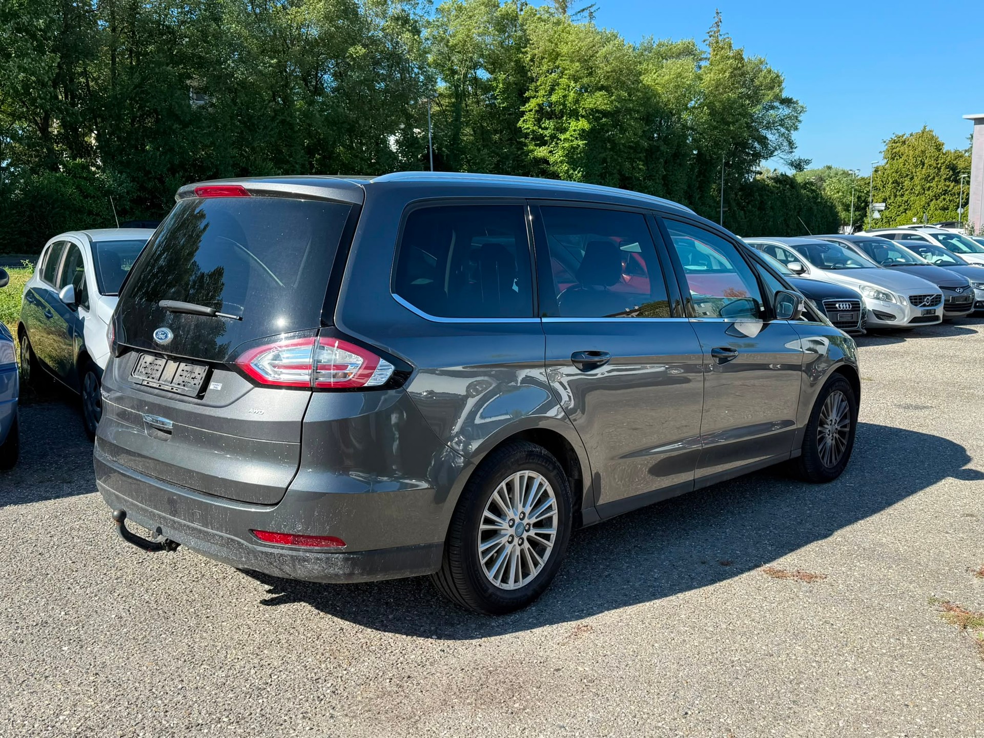 FORD Galaxy 2.0 TDCi Titanium AWD PowerShift-image-4