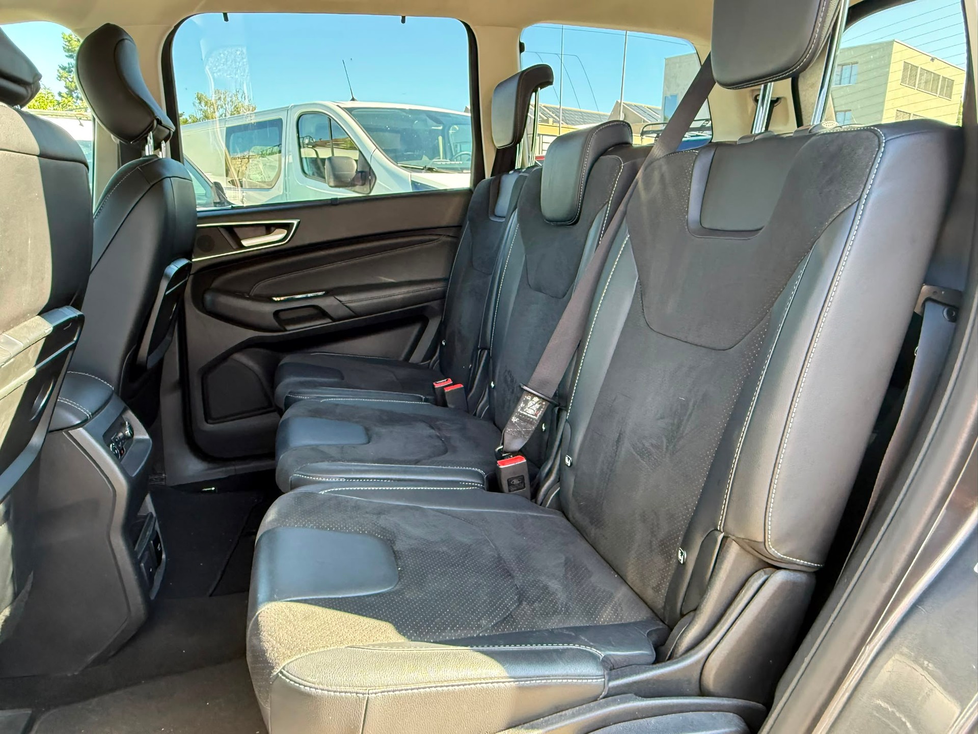 FORD Galaxy 2.0 TDCi Titanium AWD PowerShift-image-7