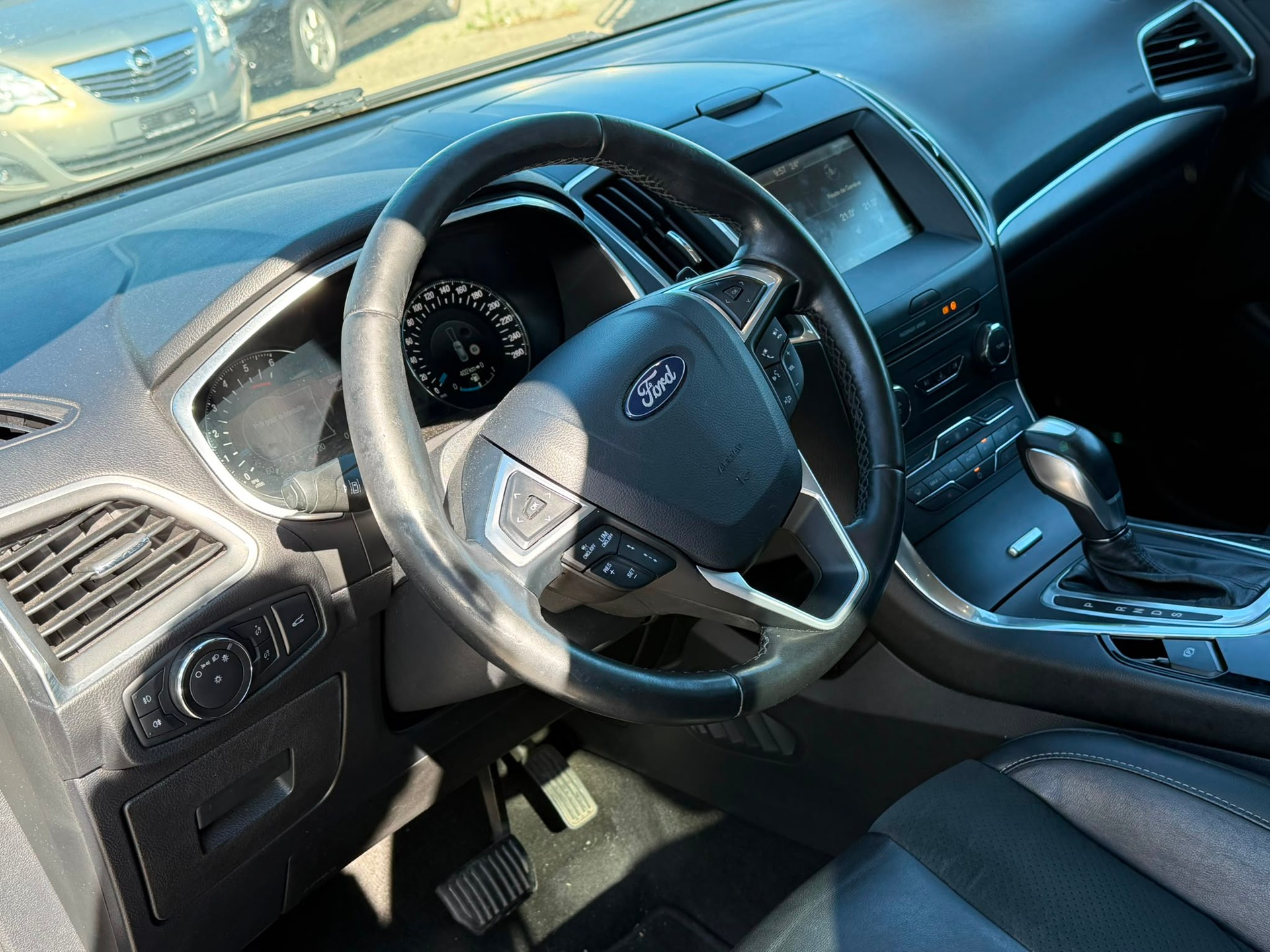 FORD Galaxy 2.0 TDCi Titanium AWD PowerShift-image-9