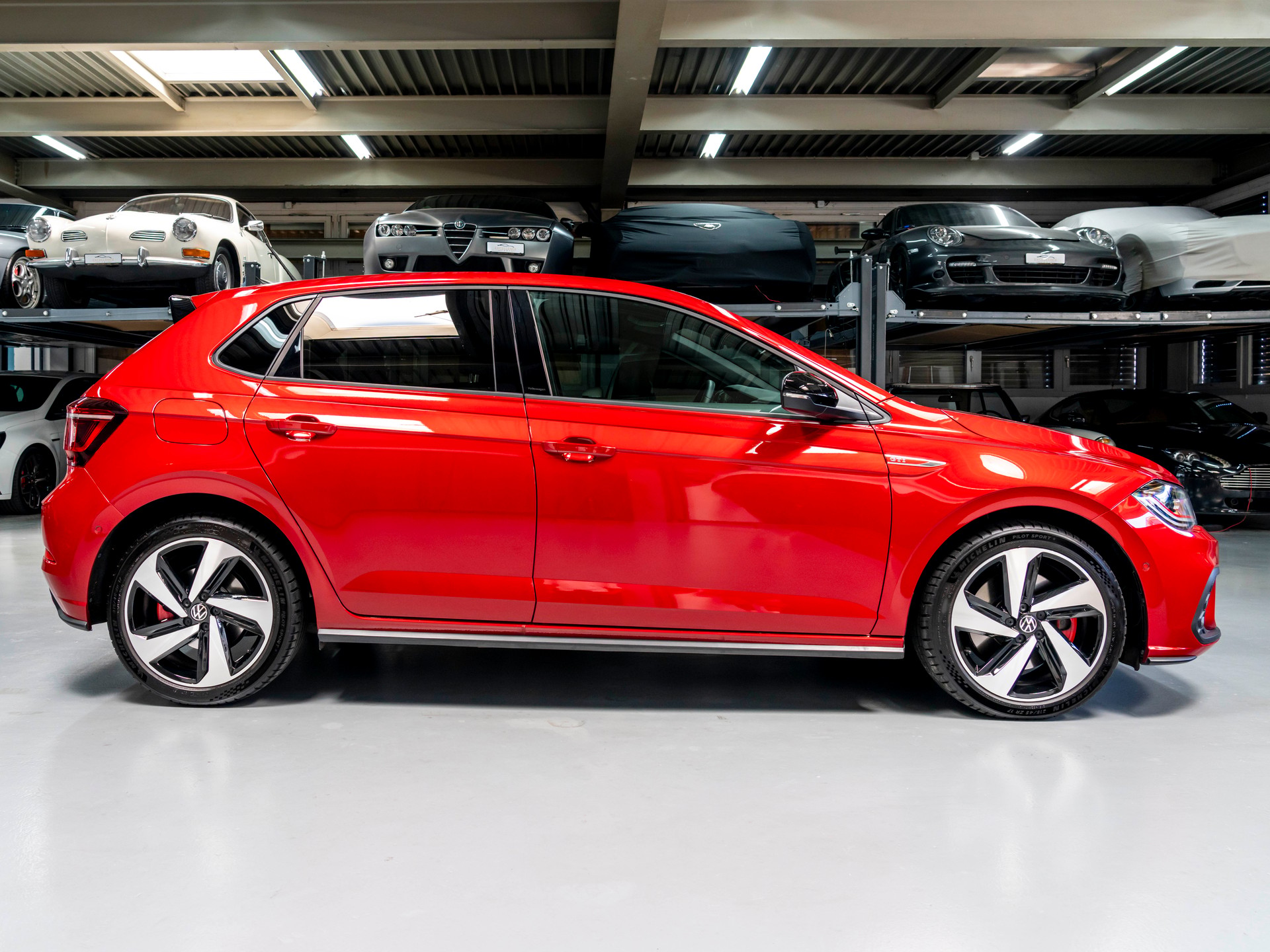VW Polo 2.0 TSI GTI DSG-image-7
