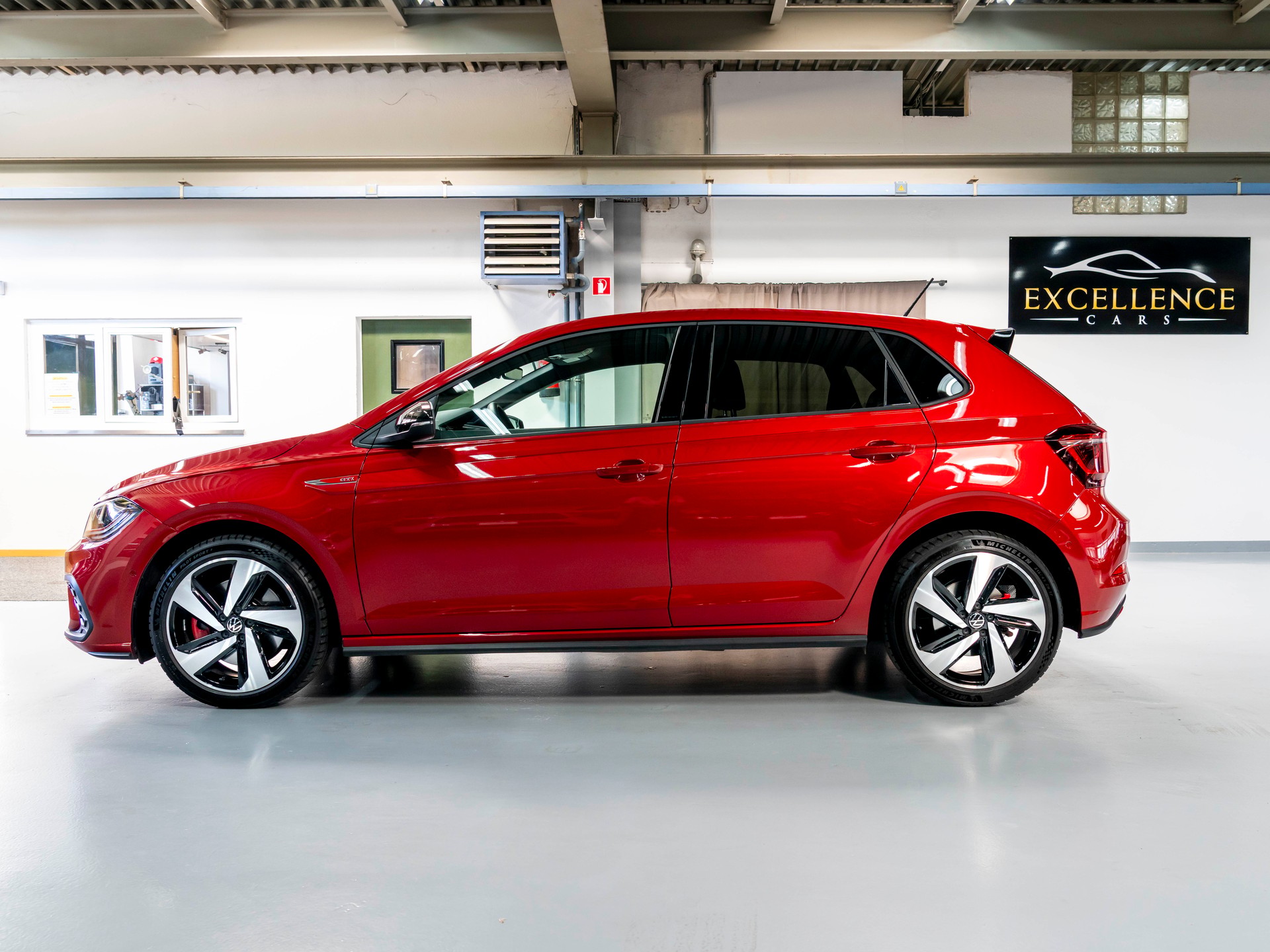 VW Polo 2.0 TSI GTI DSG-image-6