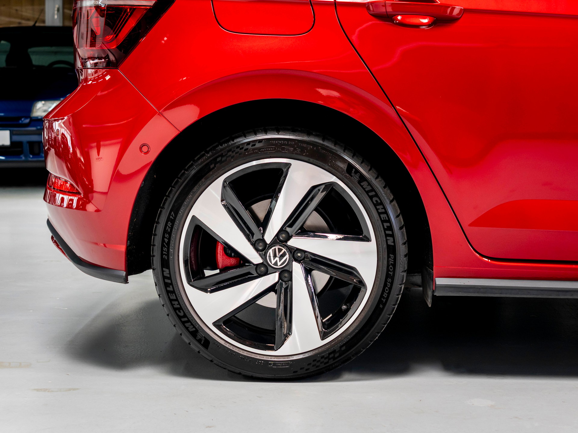 VW Polo 2.0 TSI GTI DSG-image-11