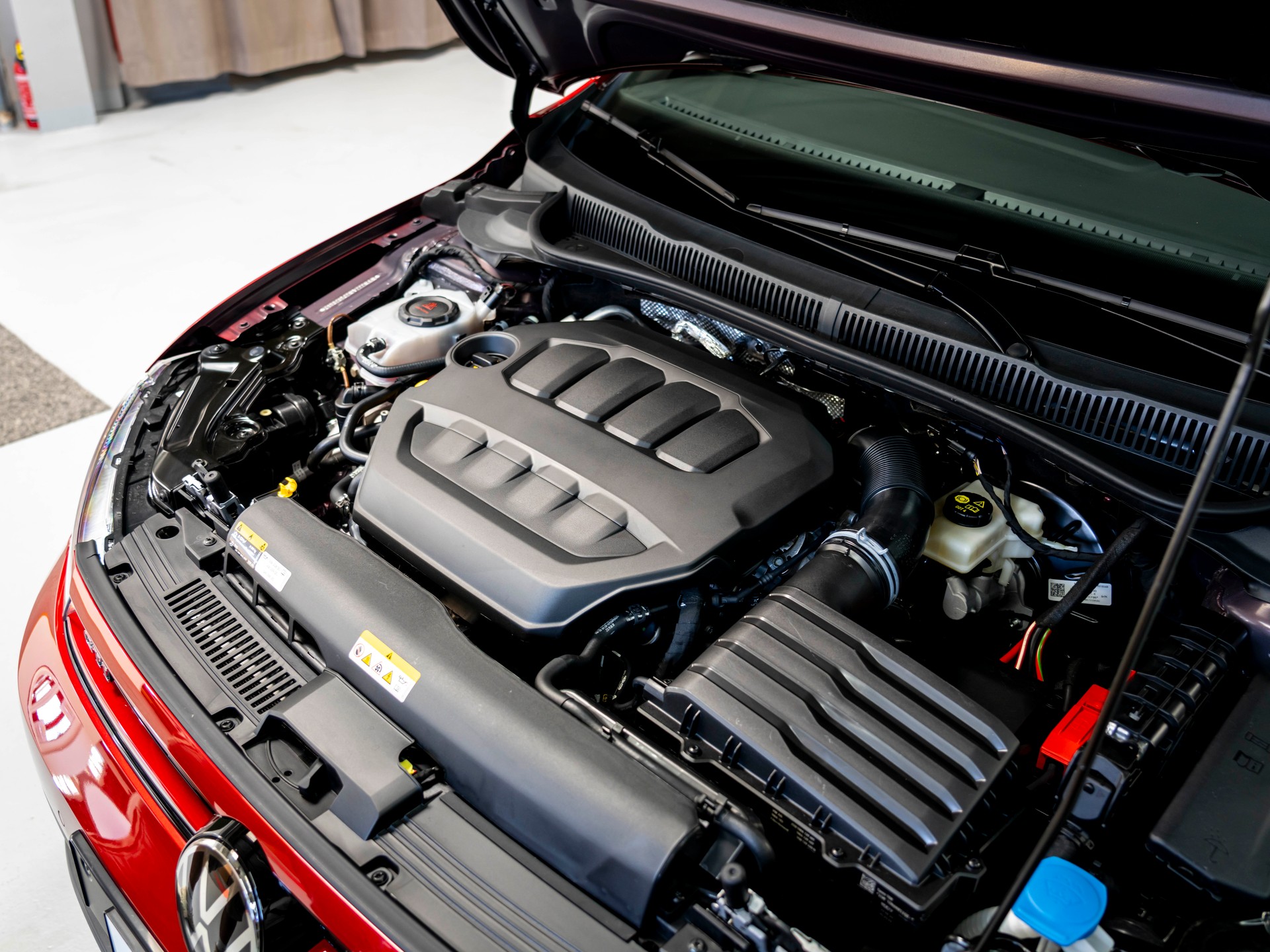 VW Polo 2.0 TSI GTI DSG-image-27