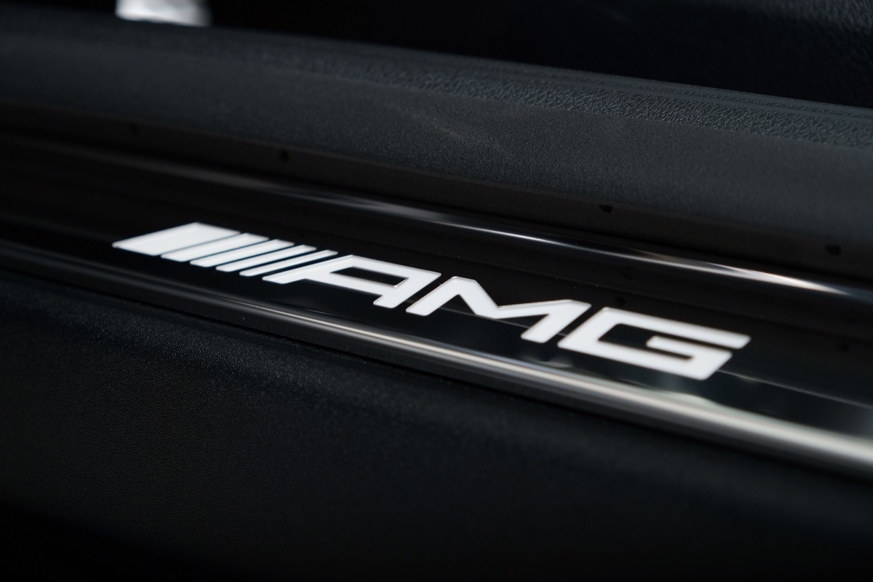 MERCEDES-BENZ CLE AMG 53 Cabrio 4Matic+ 9G-Tronic-image-16