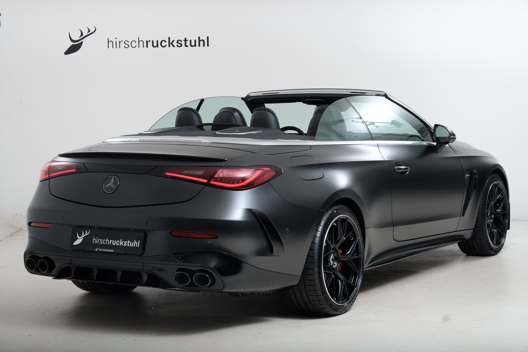 MERCEDES-BENZ CLE AMG 53 Cabrio 4Matic+ 9G-Tronic-image-6