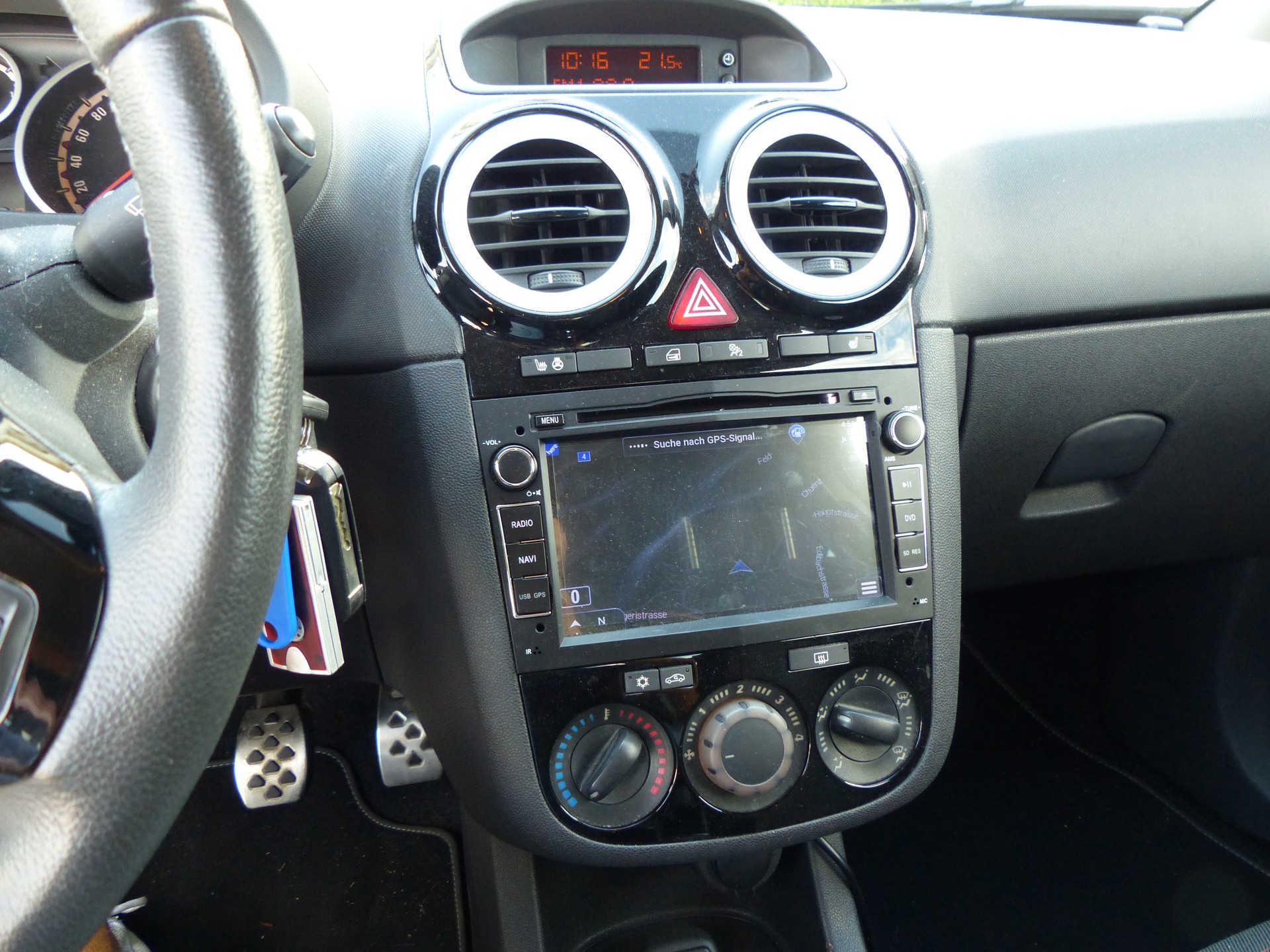 OPEL Corsa 1.6 Turbo Color Edition-image-22