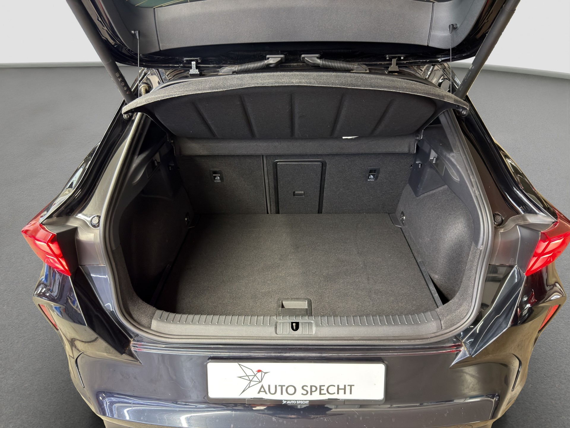 CUPRA Formentor 1.5 TSI DSG-image-33