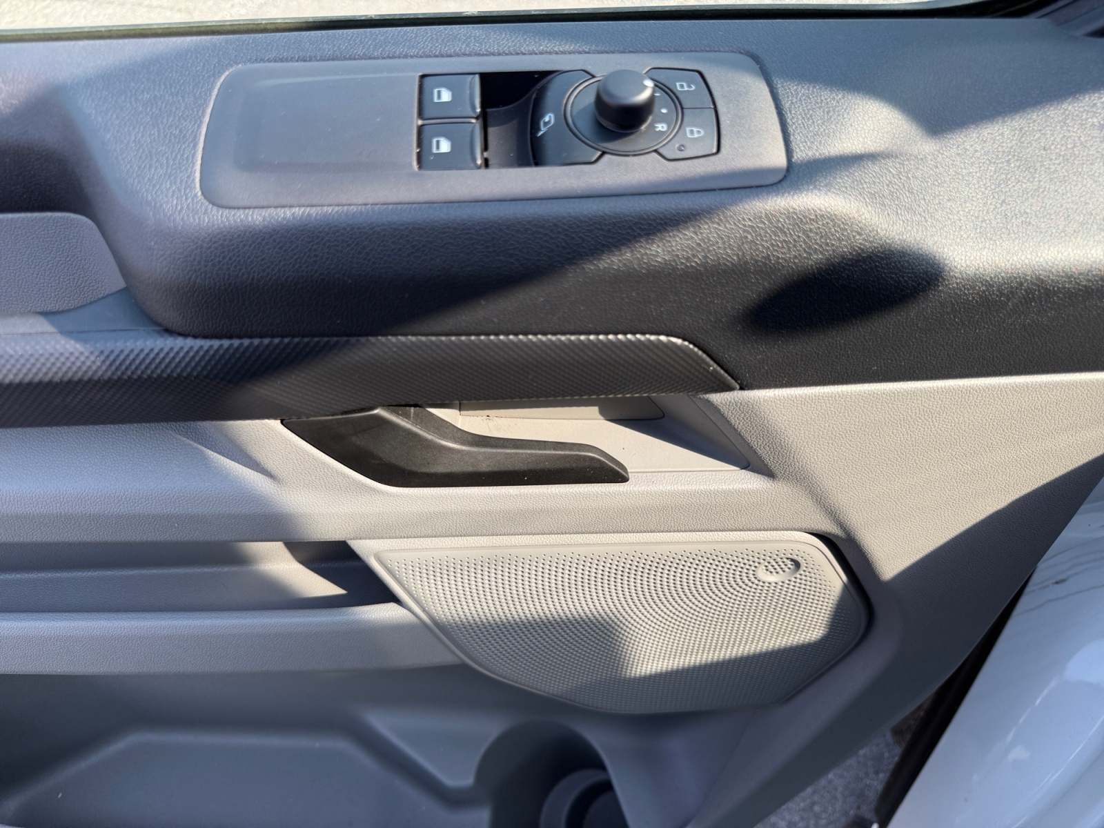 FORD Transit Custom Van 320 L1H1 Trend Automat 4x4-image-10