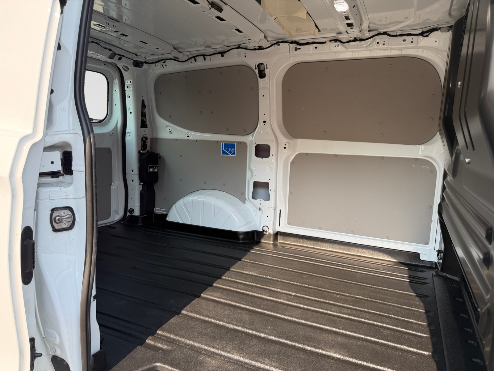 FORD Transit Custom Van 320 L1H1 Trend Automat 4x4-image-15