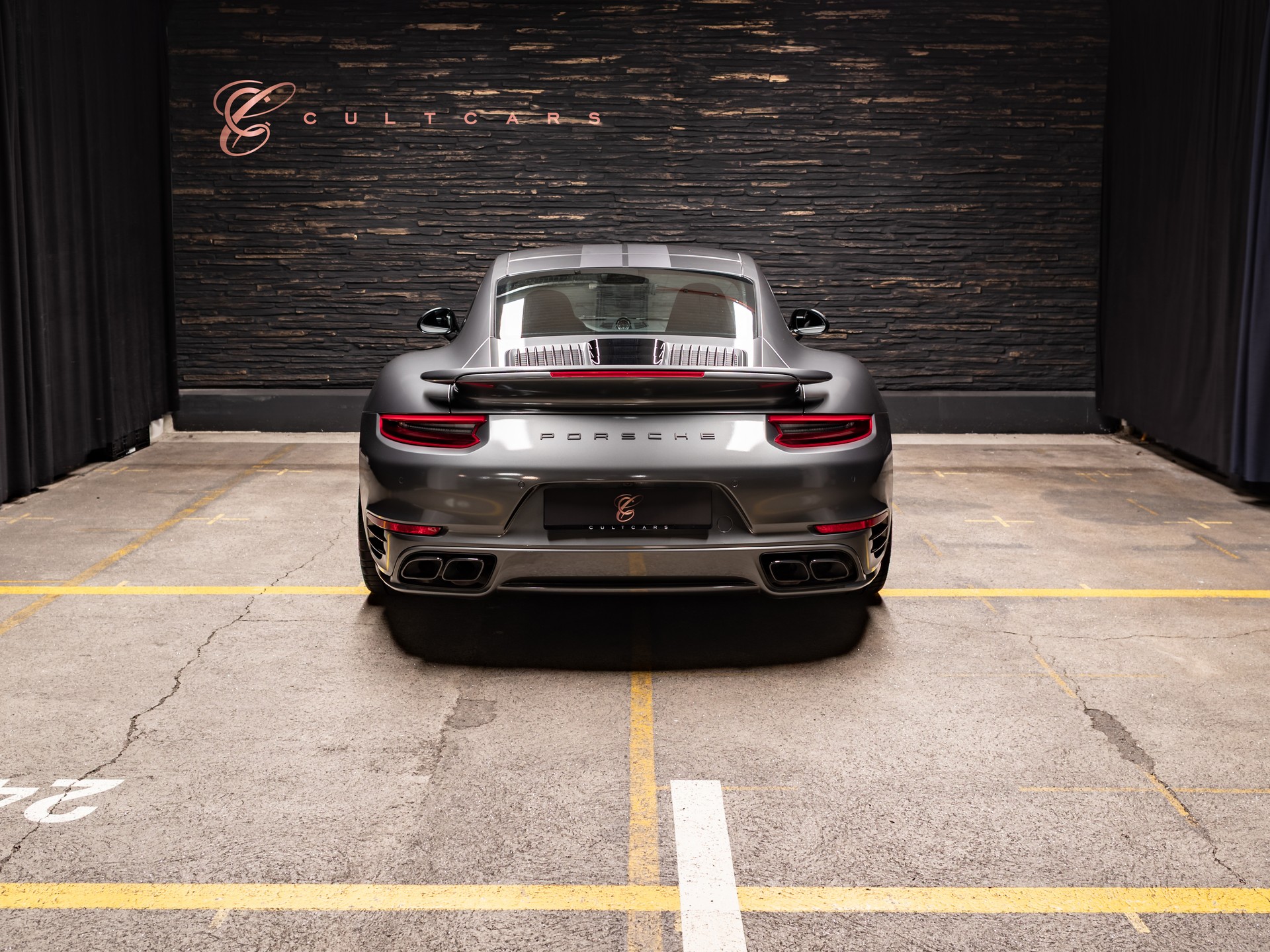 PORSCHE 911 Turbo S PDK-image-3