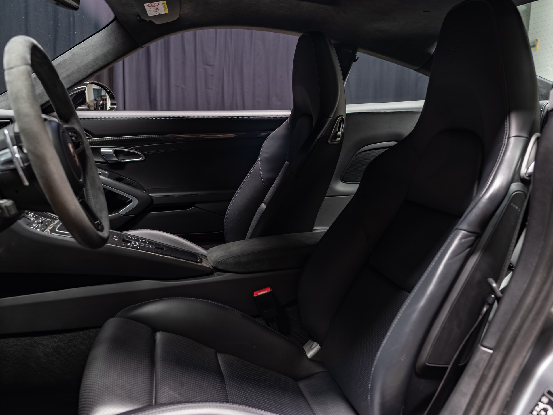 PORSCHE 911 Turbo S PDK-image-9