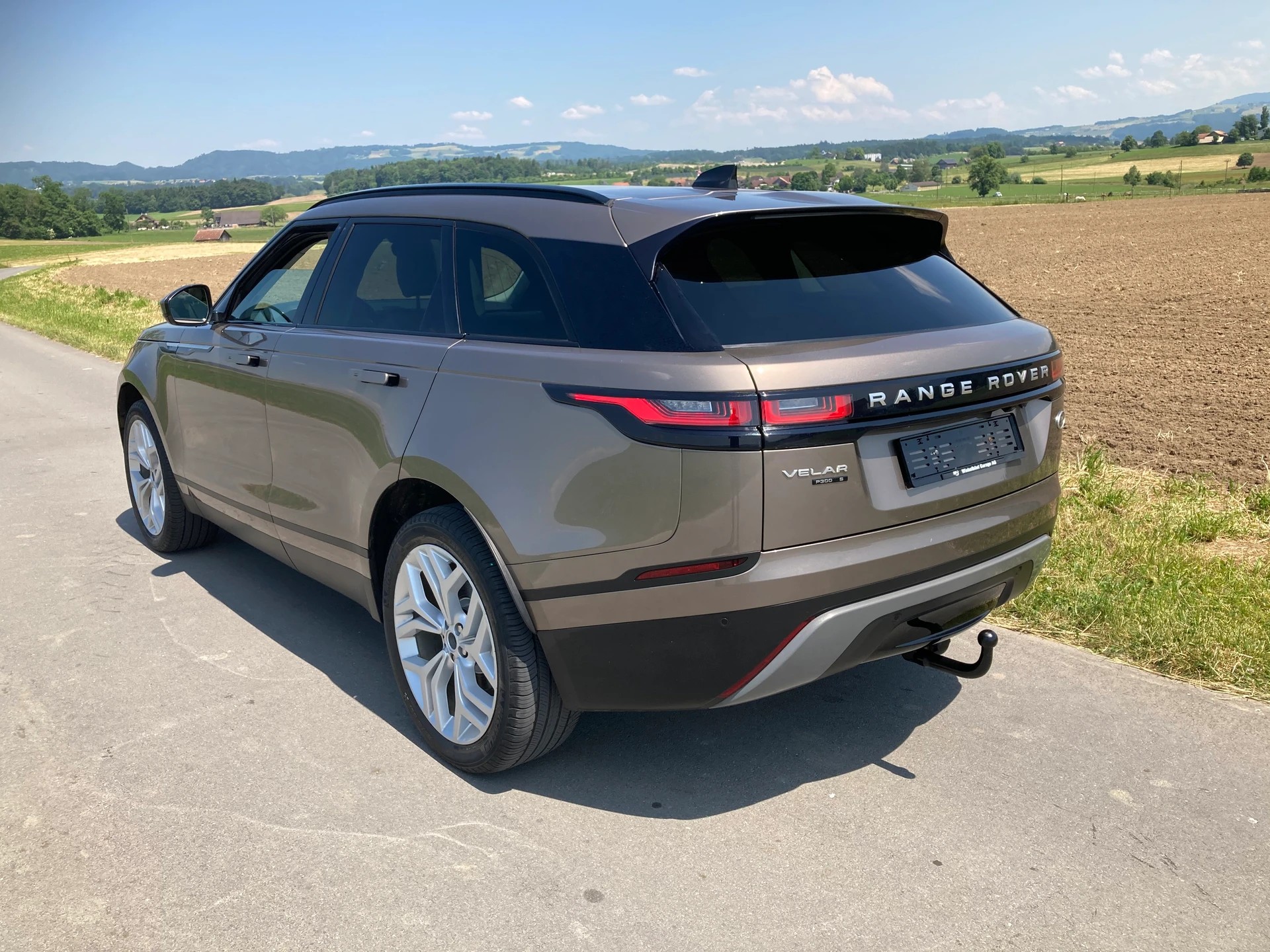 LAND ROVER Range Rover Velar P 300 Automatic mit Anhängerkupplung-image-3