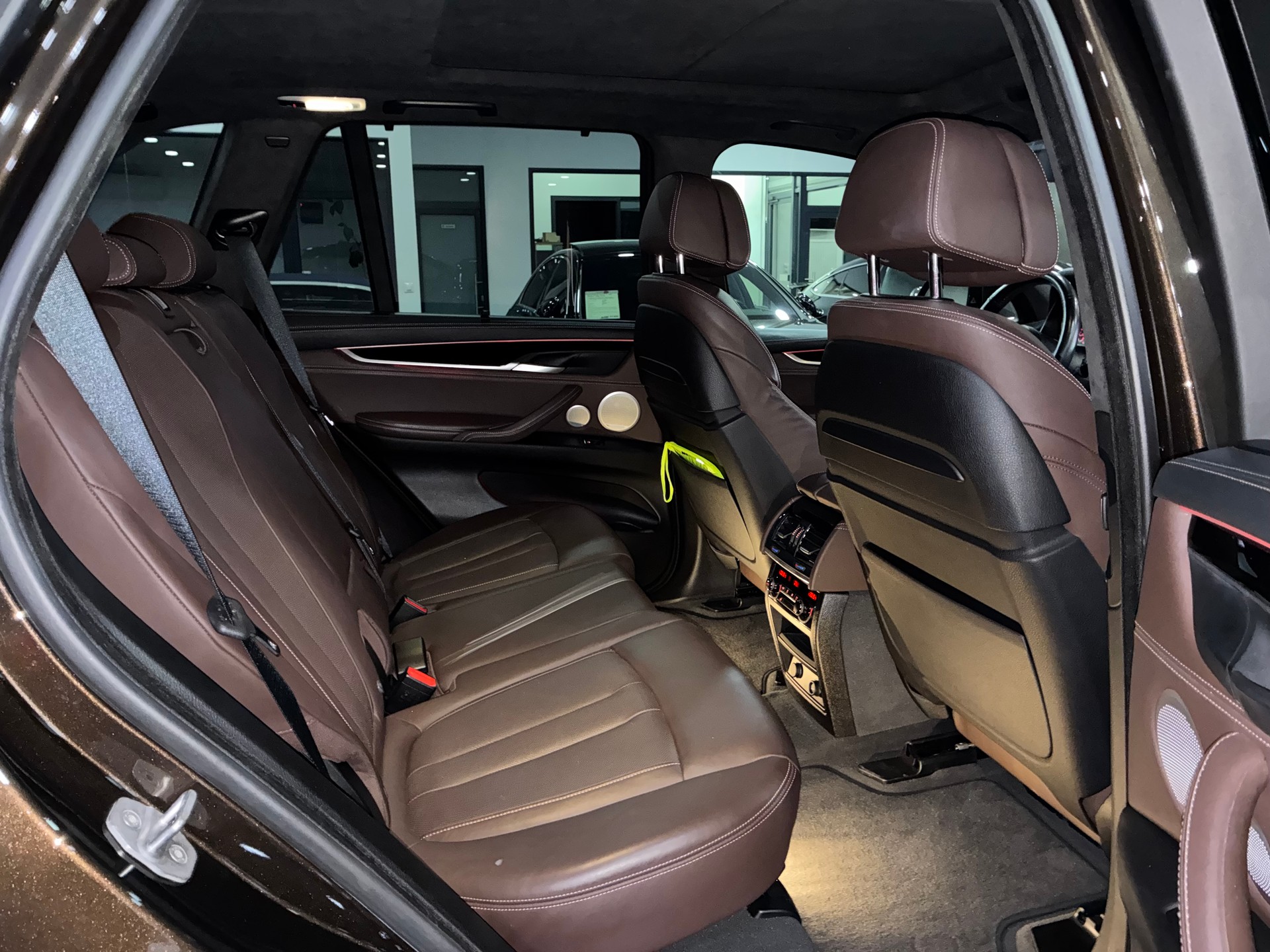 BMW X5 xDrive 40d Steptronic-image-12