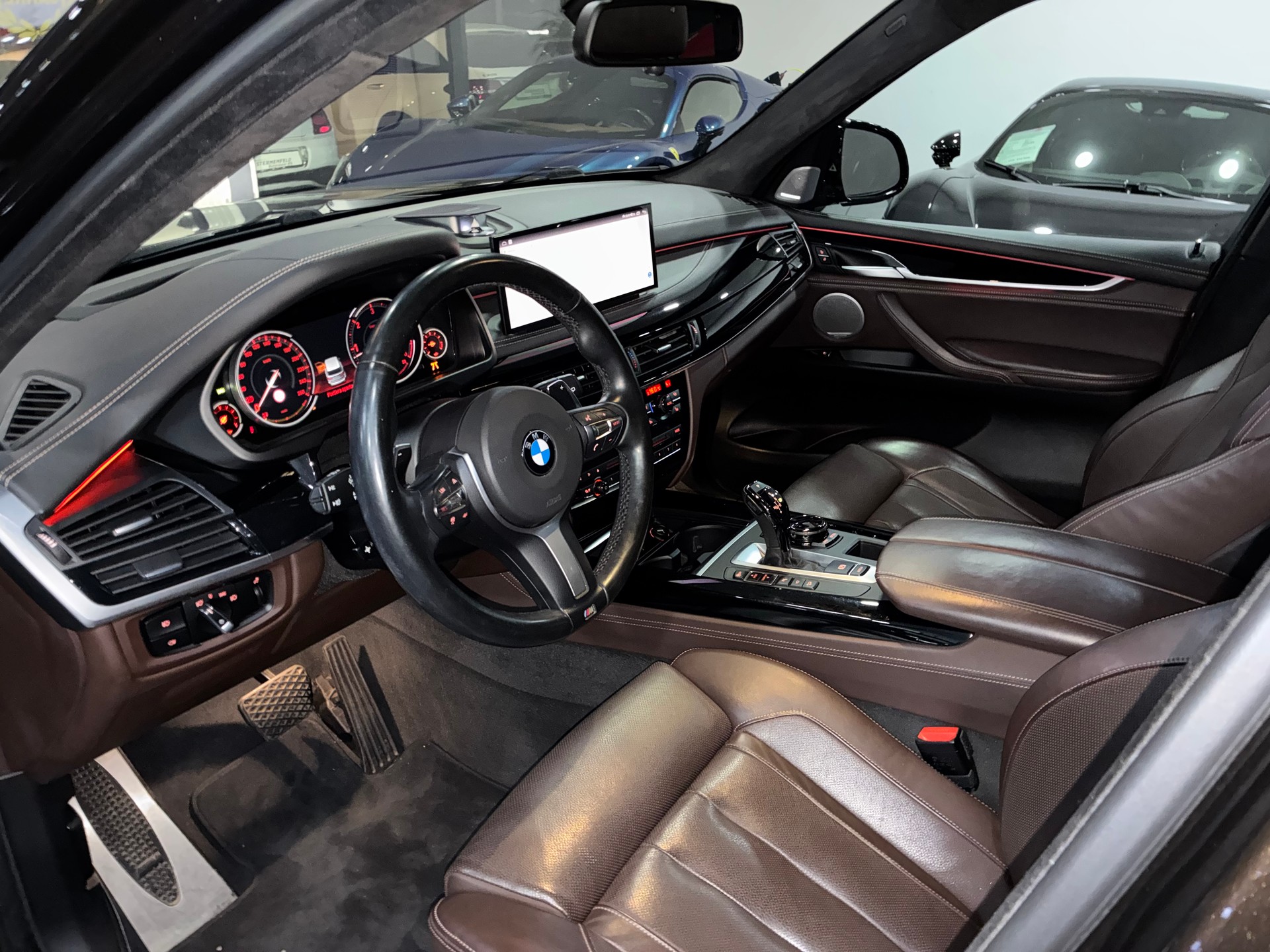 BMW X5 xDrive 40d Steptronic-image-13