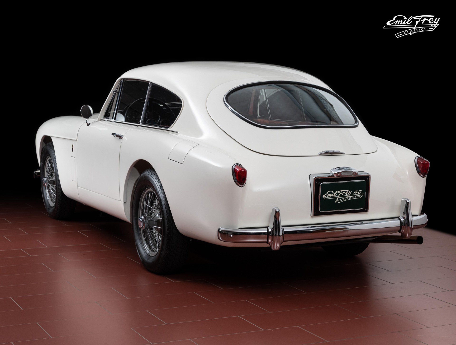 ASTON MARTIN MK III FHC-showroom-element-2