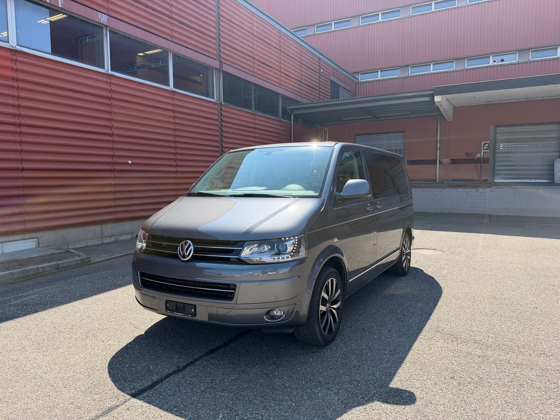 VW T5 Multivan 2.0 Bi-TDI CR CL Edition 25 4Mot. DSG-image-2