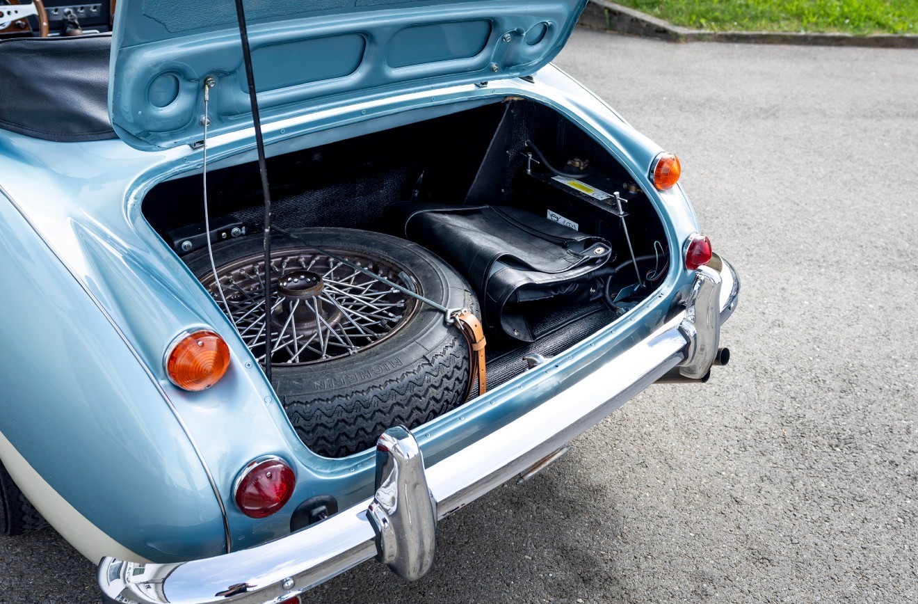 AUSTIN-HEALEY 3000 MK3 BJ8-image-9