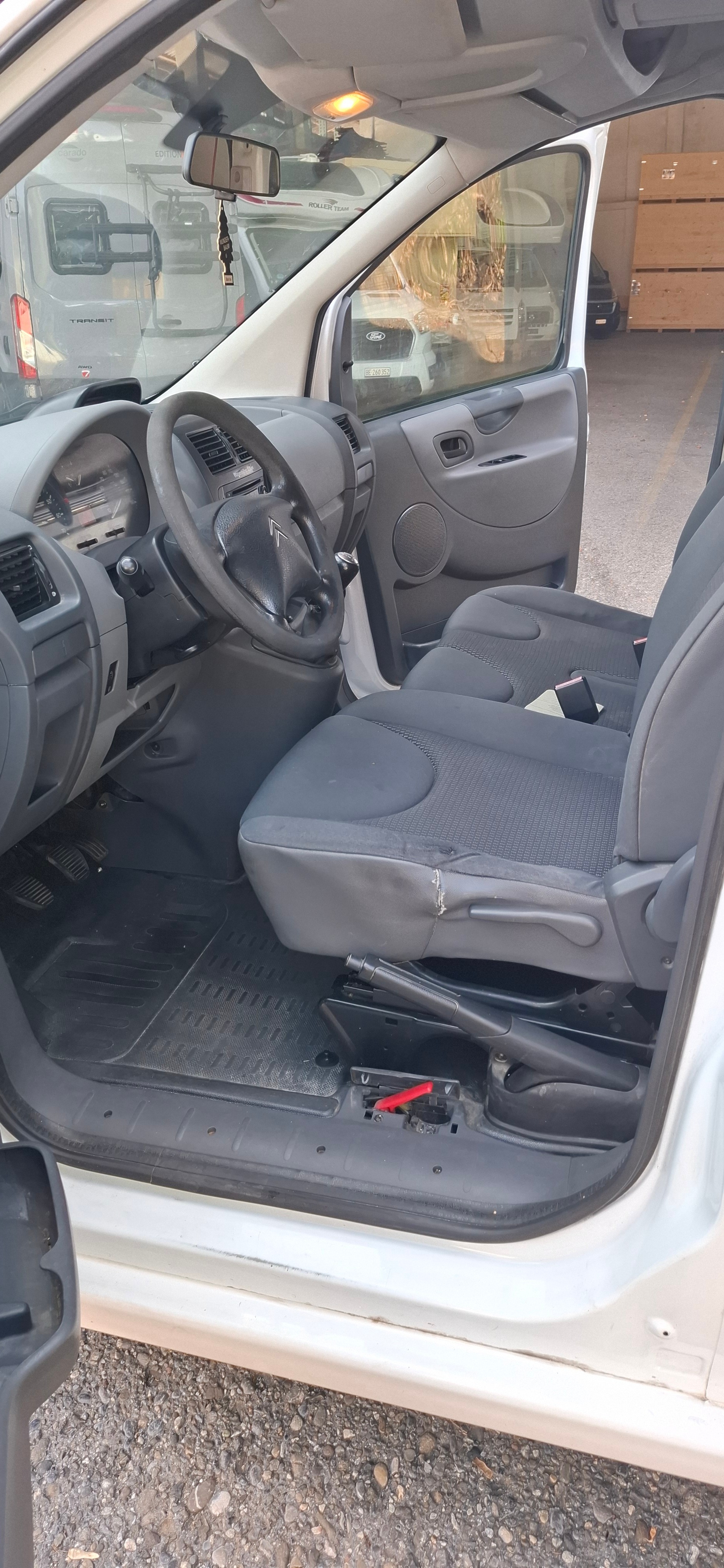 CITROEN Jumpy 1.6 HDi Komfort 12 L1H1-image-6
