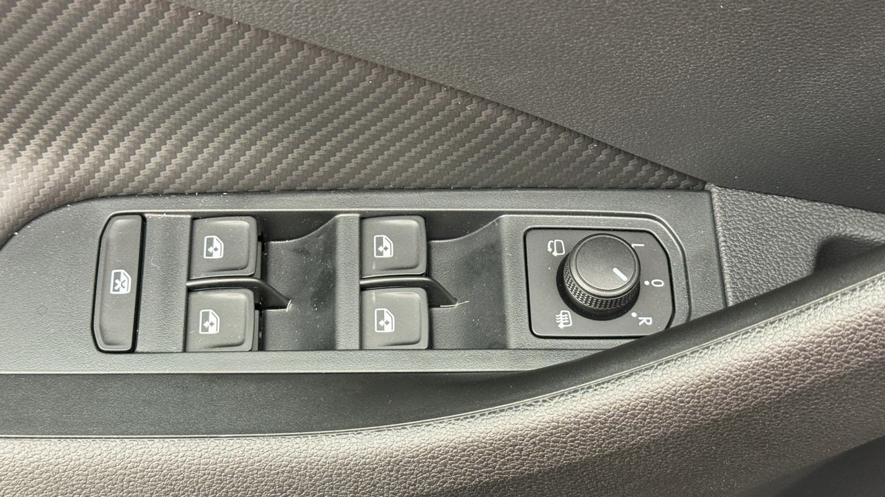 SKODA Kamiq 1.5 TSI Monte Carlo DSG-image-8