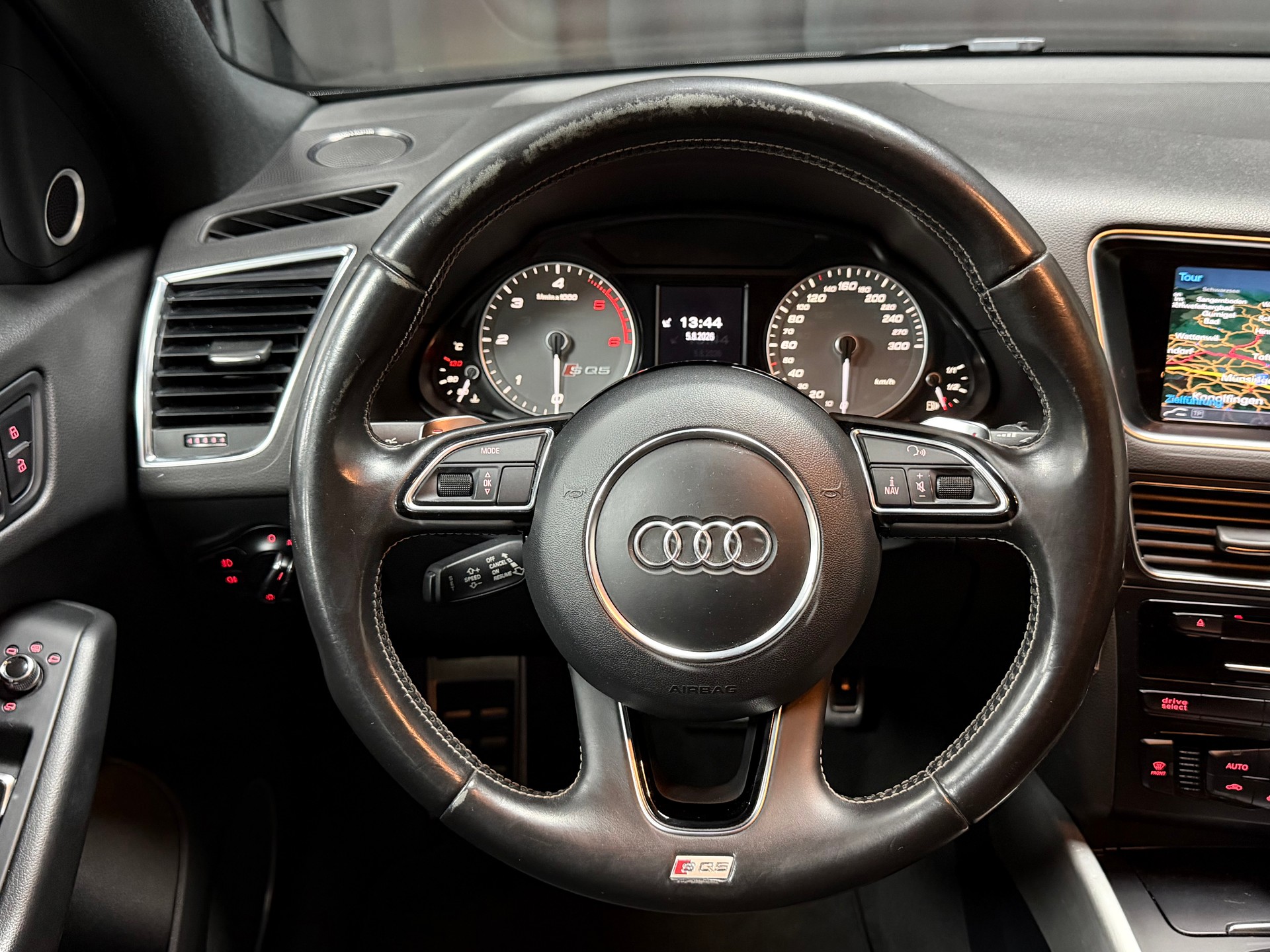 AUDI SQ5 3.0 TDI quattro tiptronic-image-13