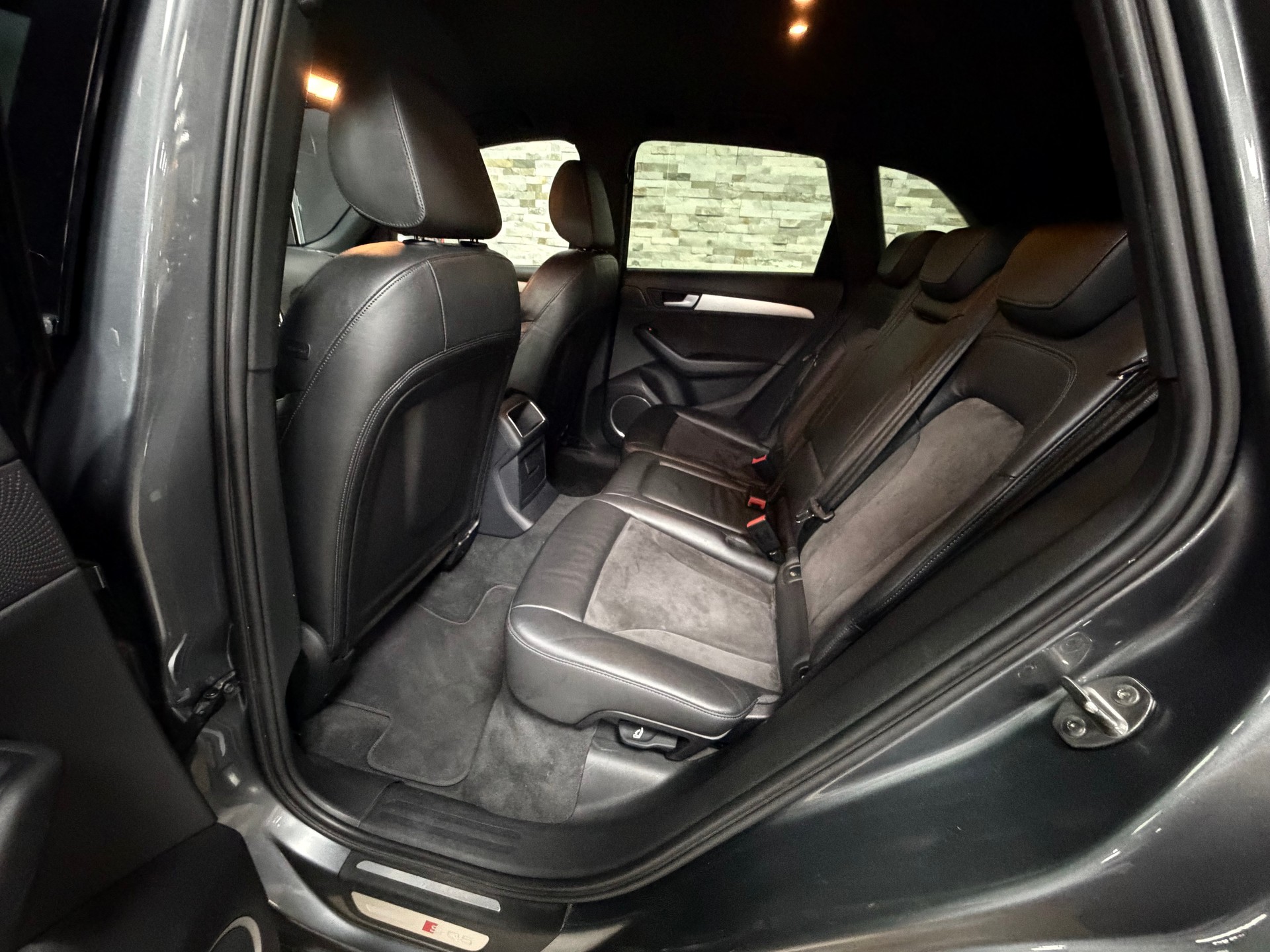 AUDI SQ5 3.0 TDI quattro tiptronic-image-19