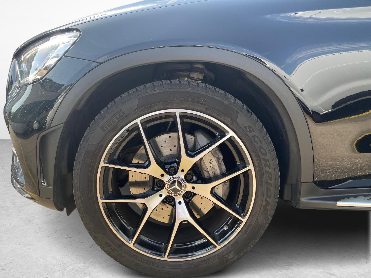 MERCEDES-BENZ GLC 300 AMG Line 4m-image-12