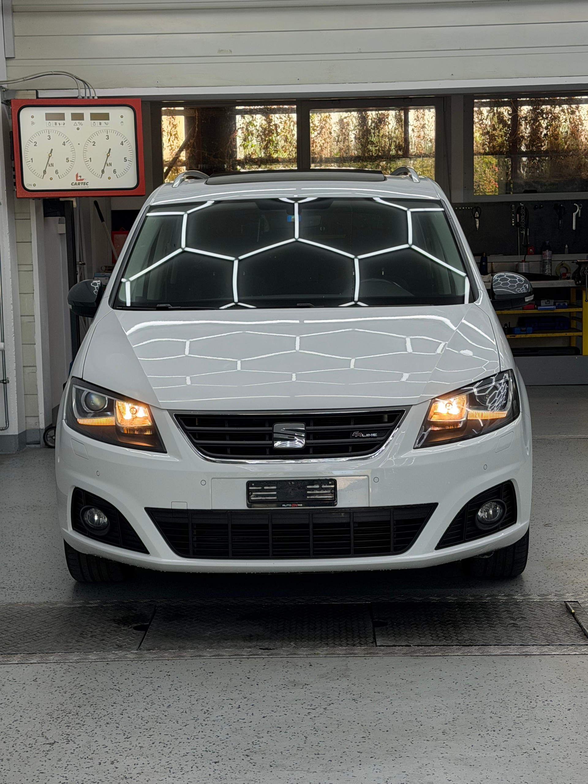 SEAT Alhambra 1.4 TSI FR Line DSG-image-1