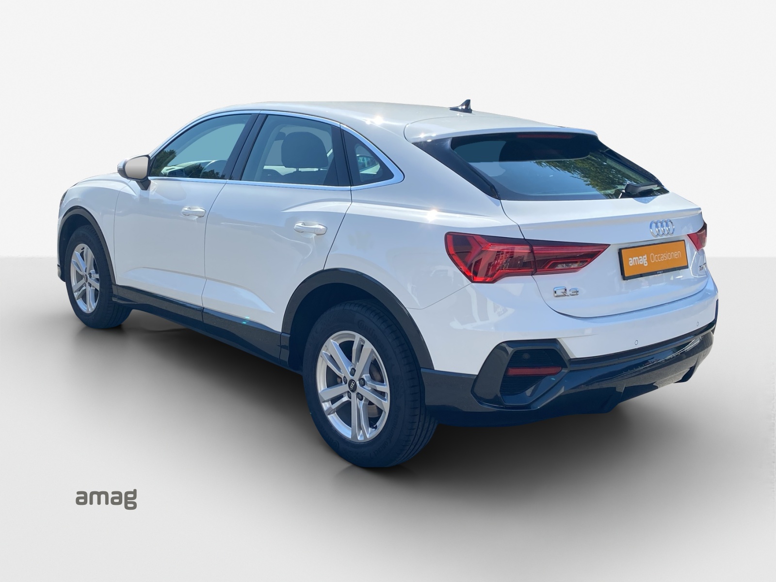 AUDI Q3 Sportback 35 TFSI Attraction S-tronic-image-2