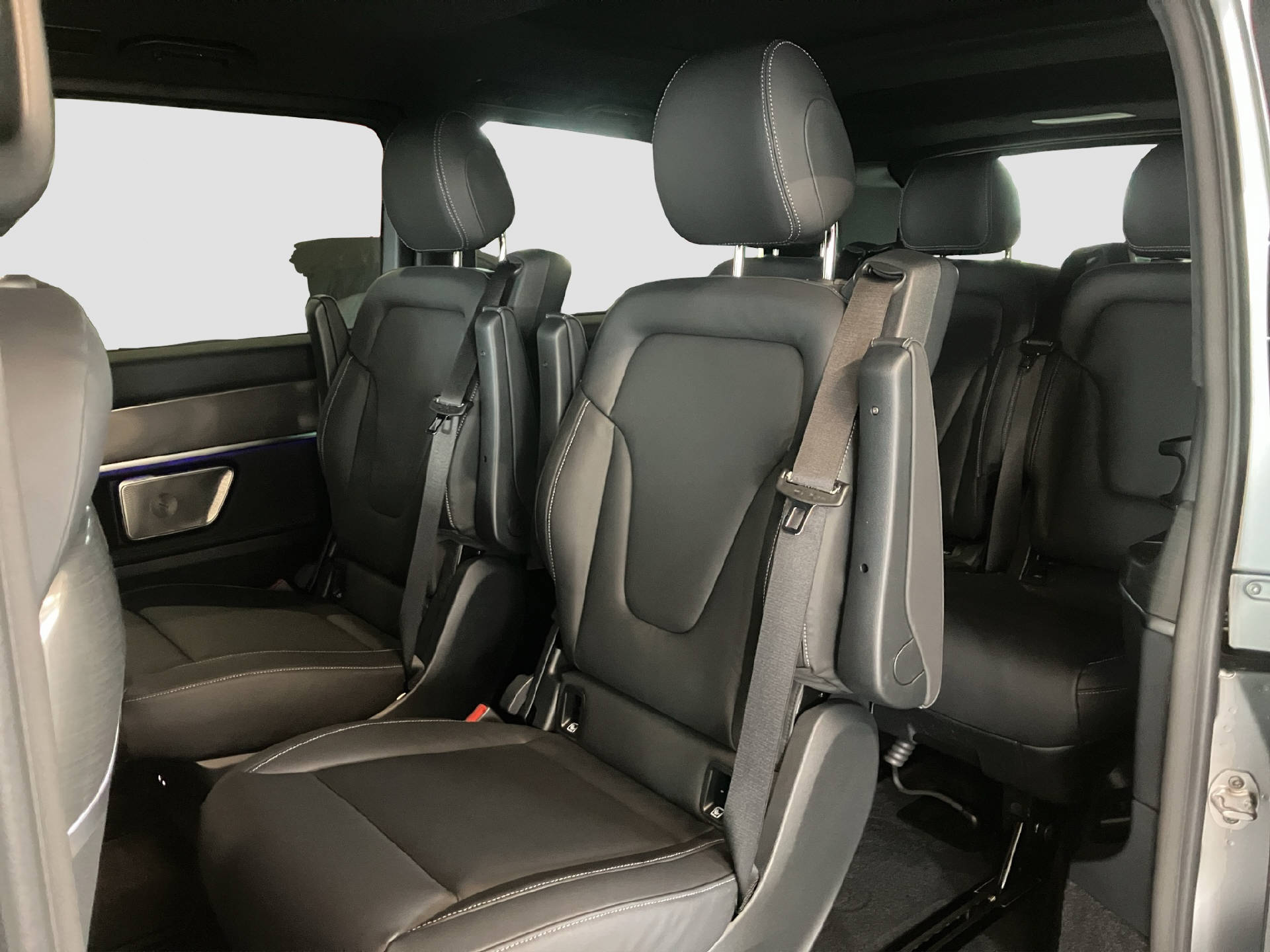 MERCEDES-BENZ V 300 d Exclusive Swiss Edit.-image-13
