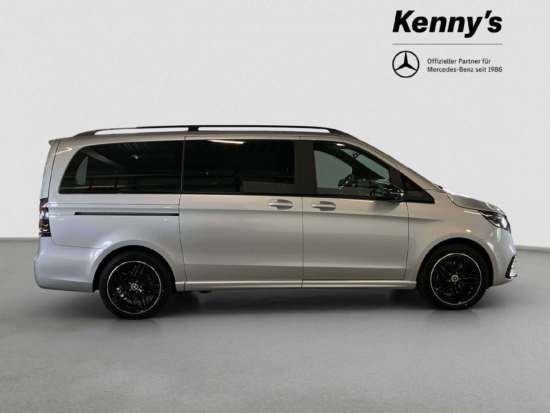 MERCEDES-BENZ V 300 d Exclusive Swiss Edit.-showroom-element-3