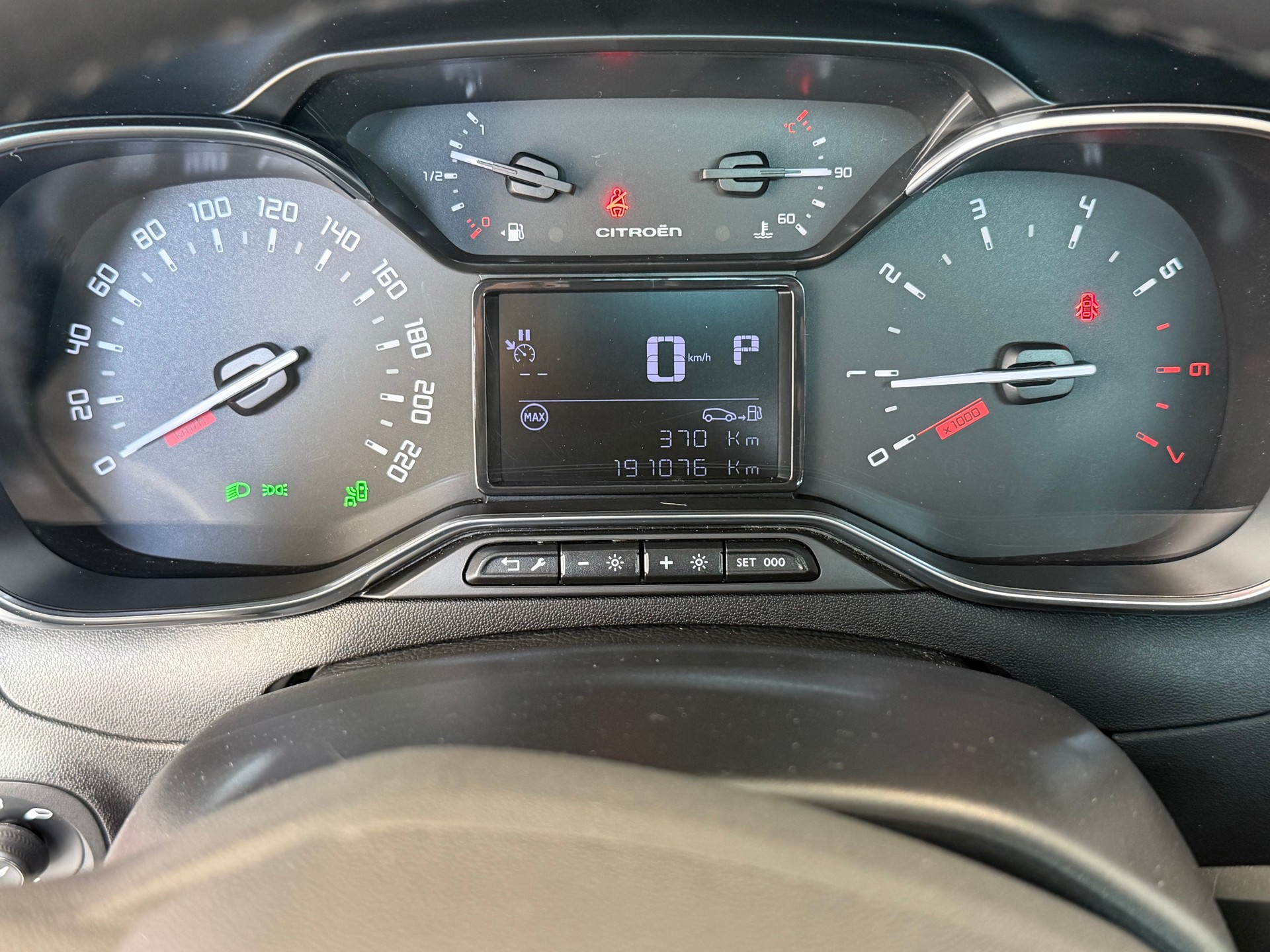 CITROEN C3 1.2i PureTech Elle EAT6-image-11