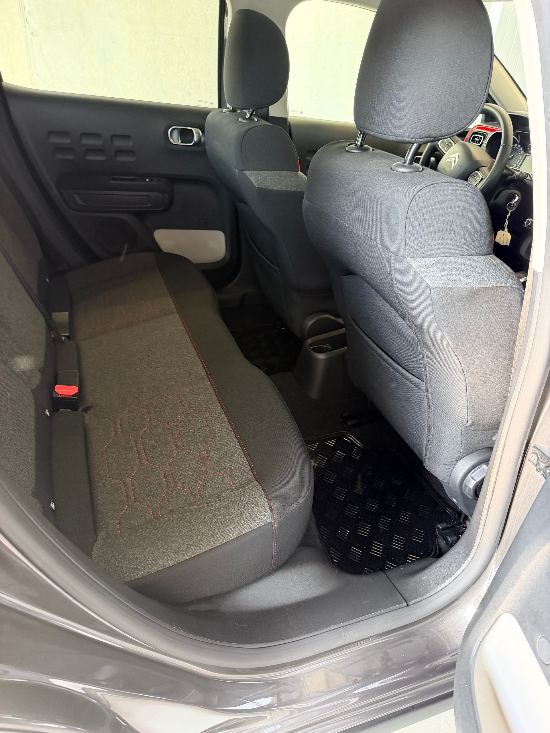CITROEN C3 1.2i PureTech Elle EAT6-image-6