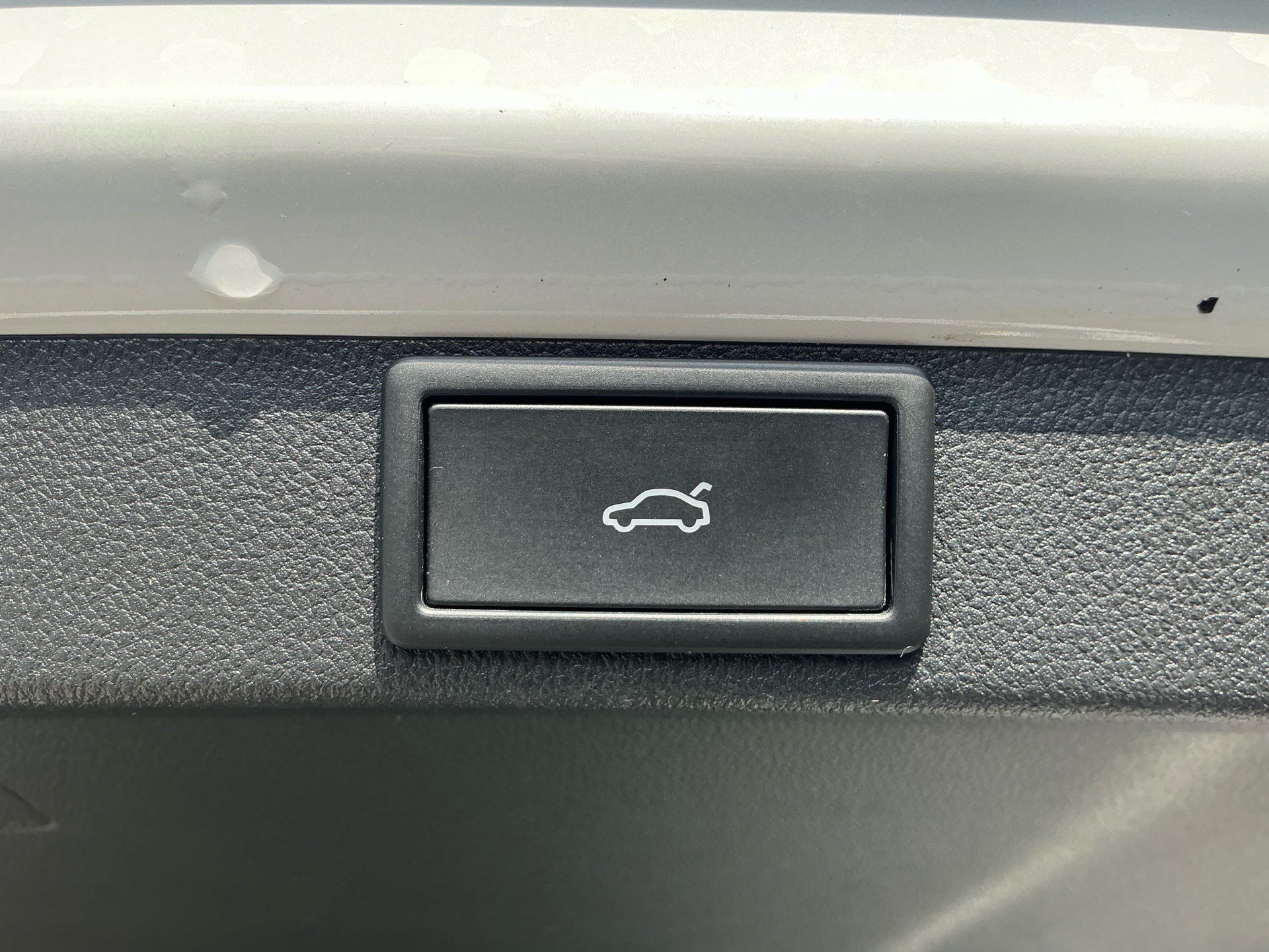SKODA Octavia Combi 2.0 TSI 265 PS RS *** PANORAMA, ANHÄNGEKUPPLUNG & STANDHEIZUNG ***-image-30