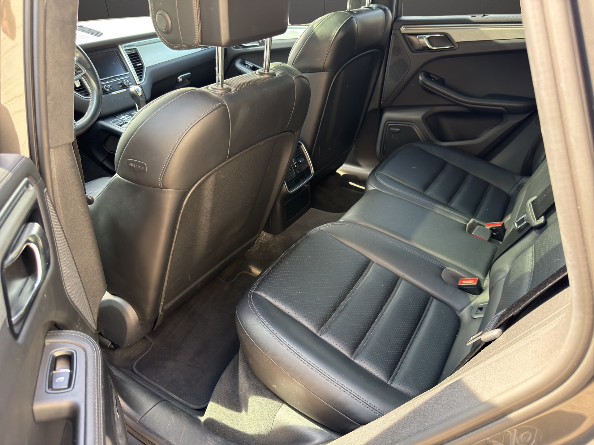 PORSCHE Macan Turbo PDK-image-11