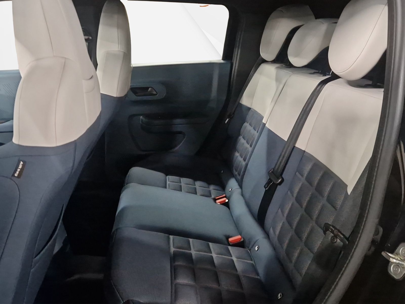 FIAT Grande Panda 1.2 Hybrid La Prima-image-8